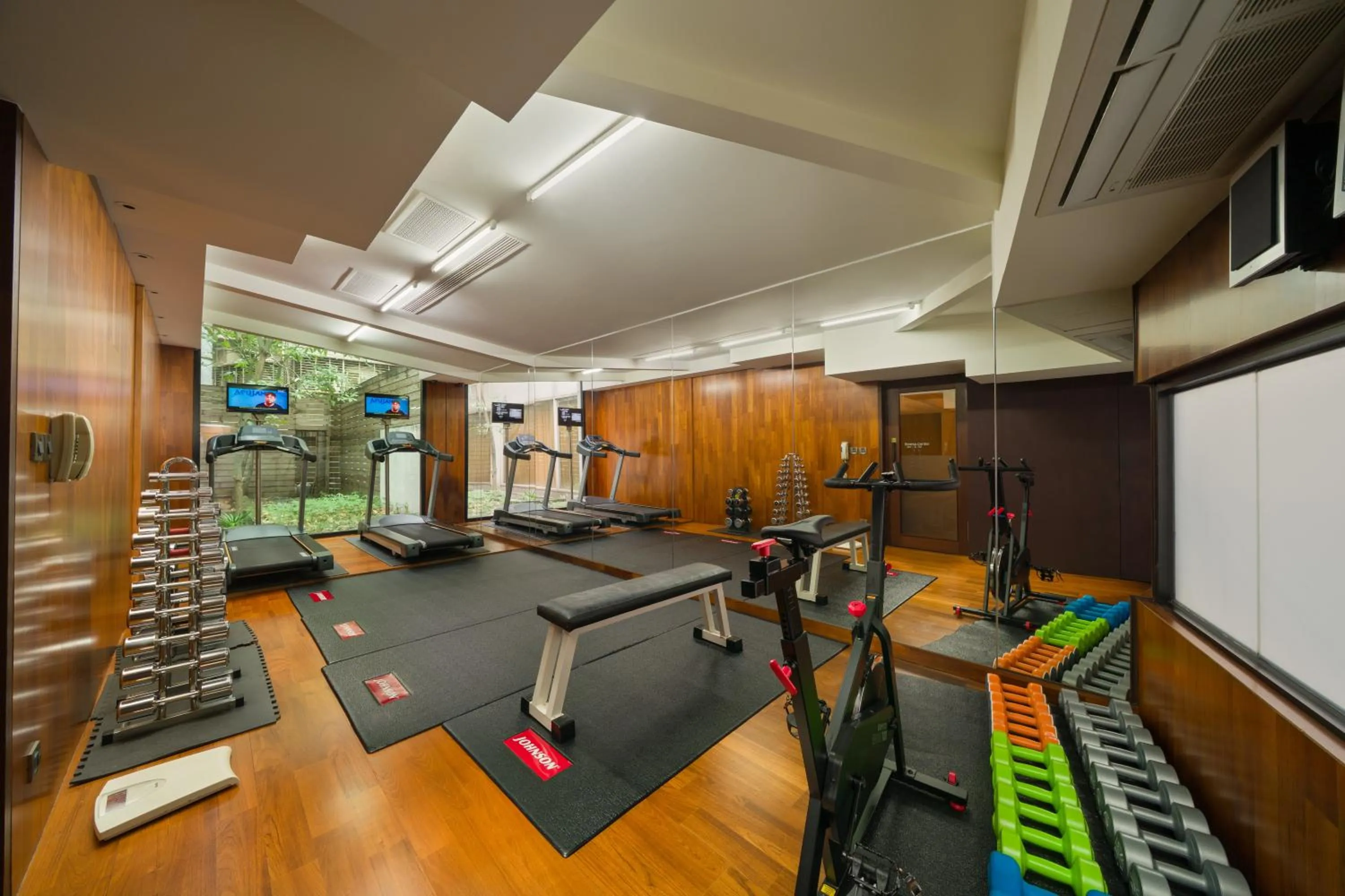 Fitness centre/facilities in les suites taipei ching cheng