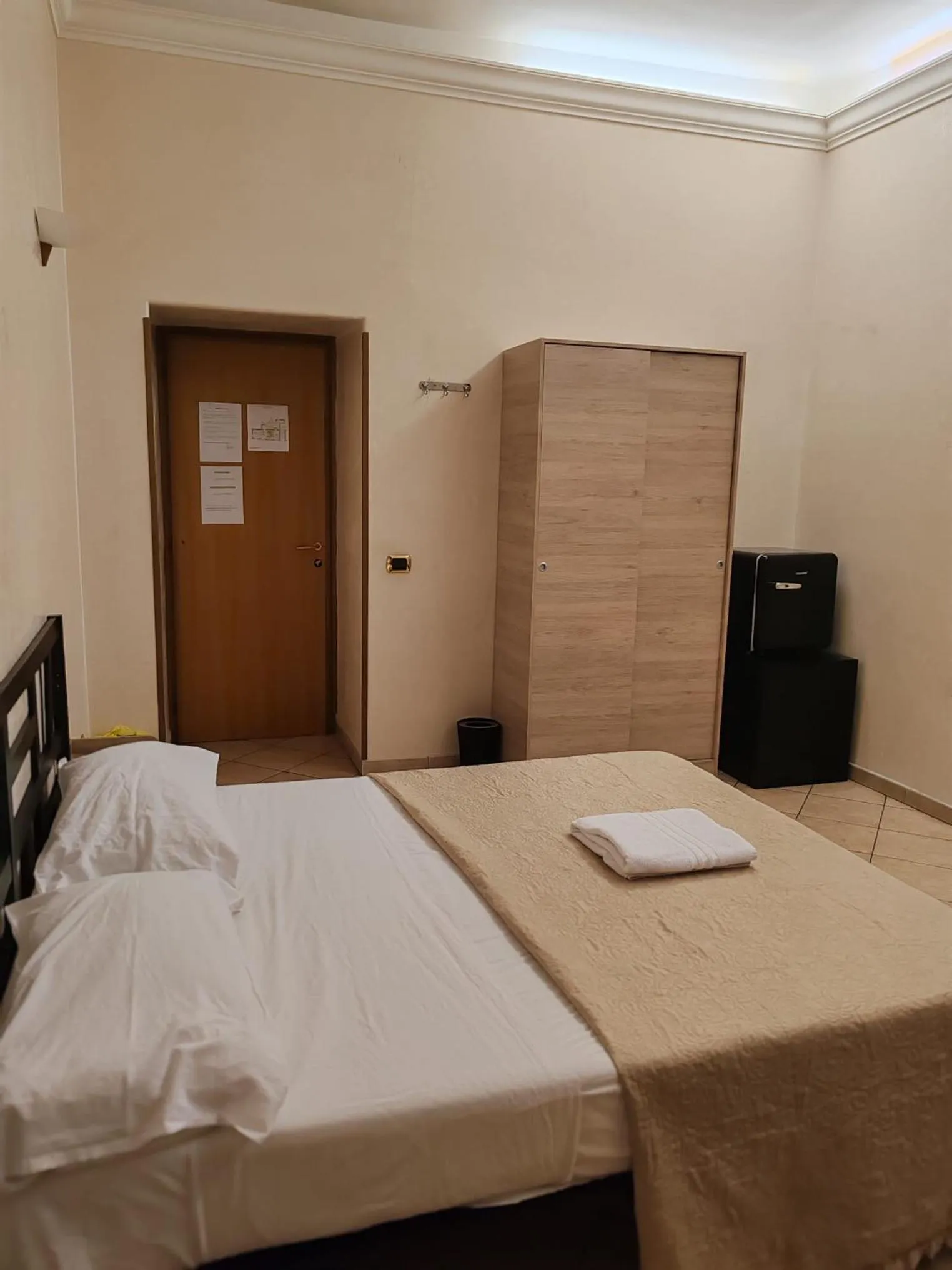 wardrobe in B&B Piazza Ragusa