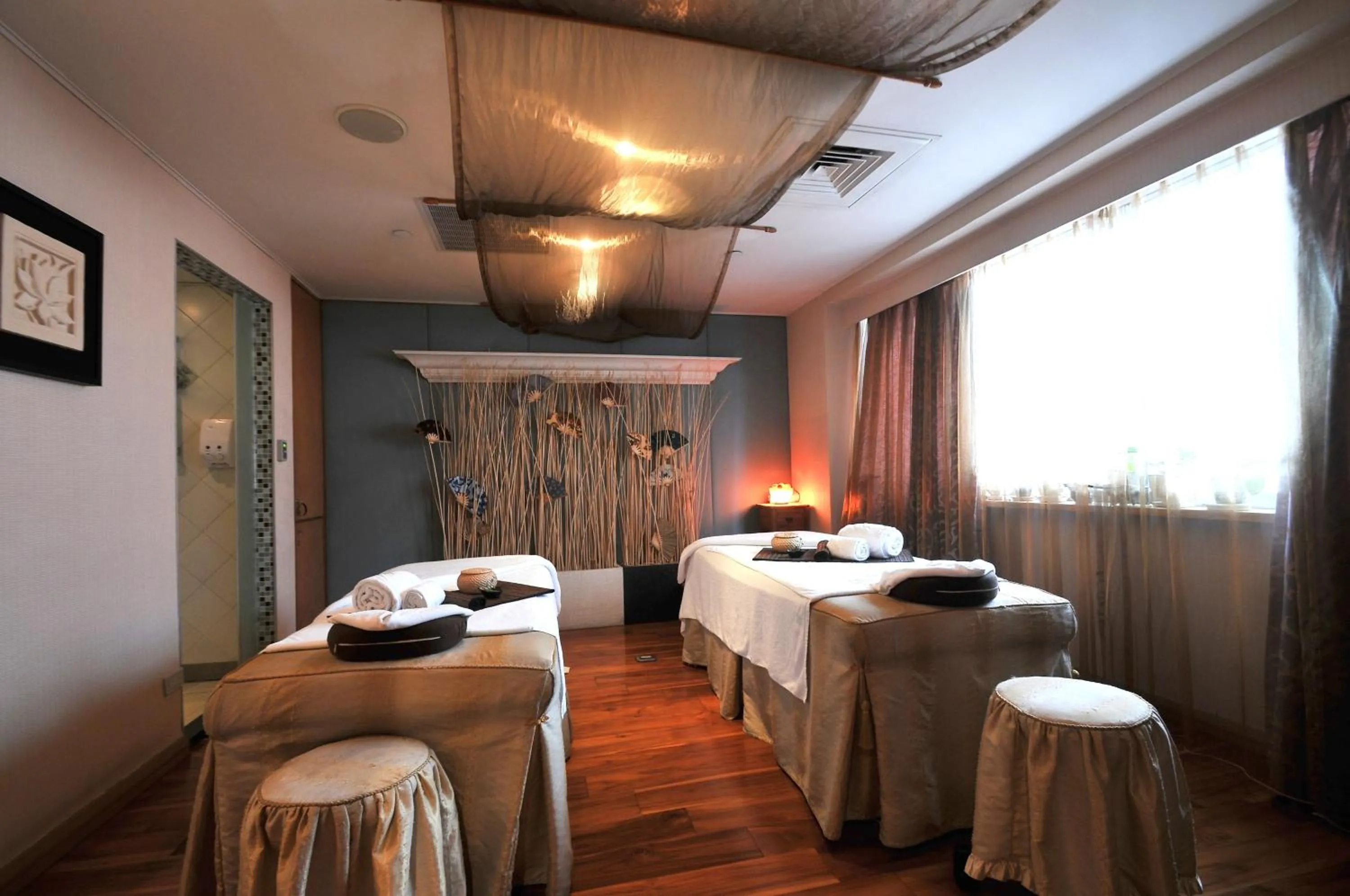 Spa and wellness centre/facilities, Bed in Caesar Park Hotel Taipei