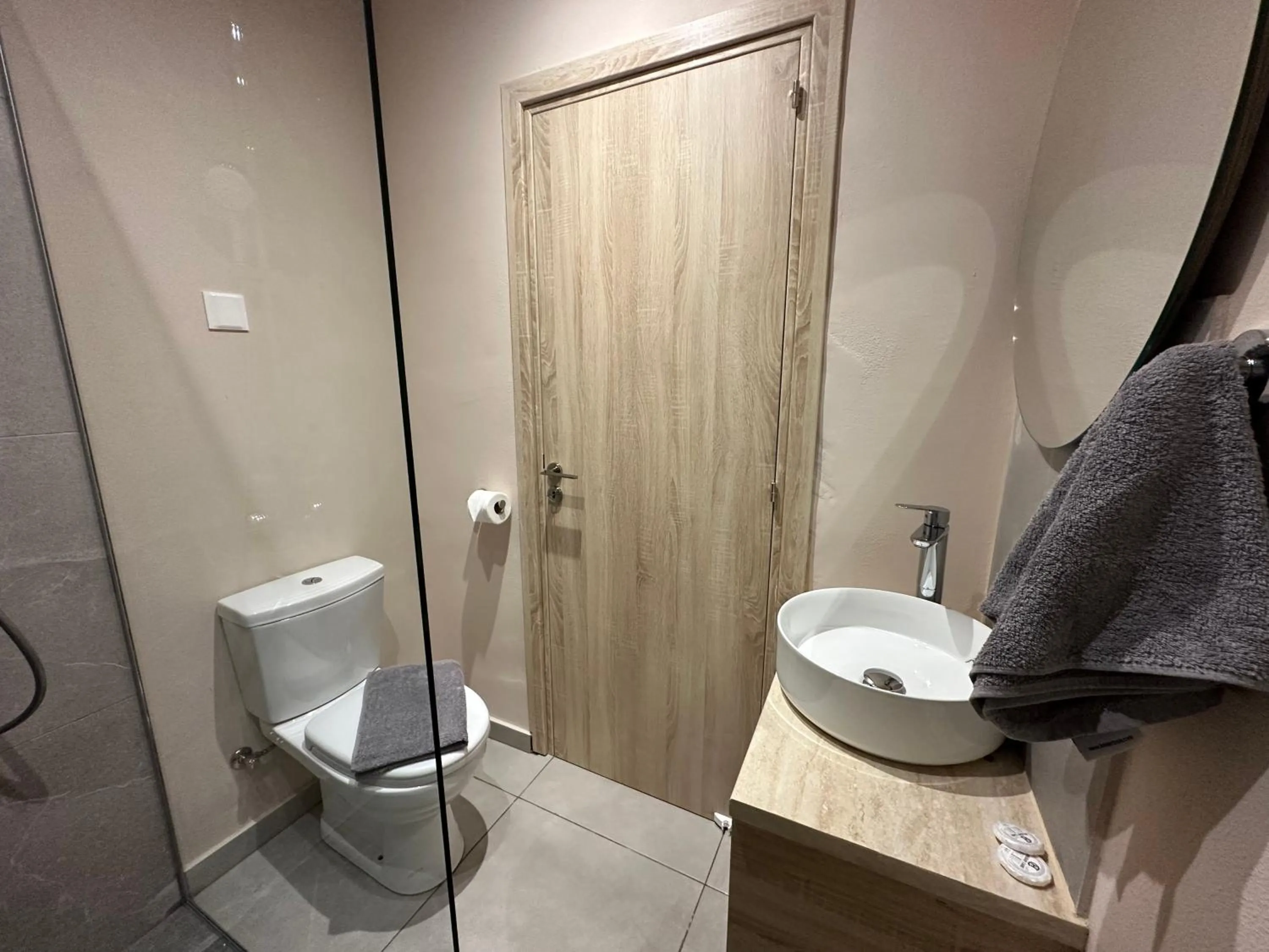 Shower in Sun Plaza Suites - Adults Only