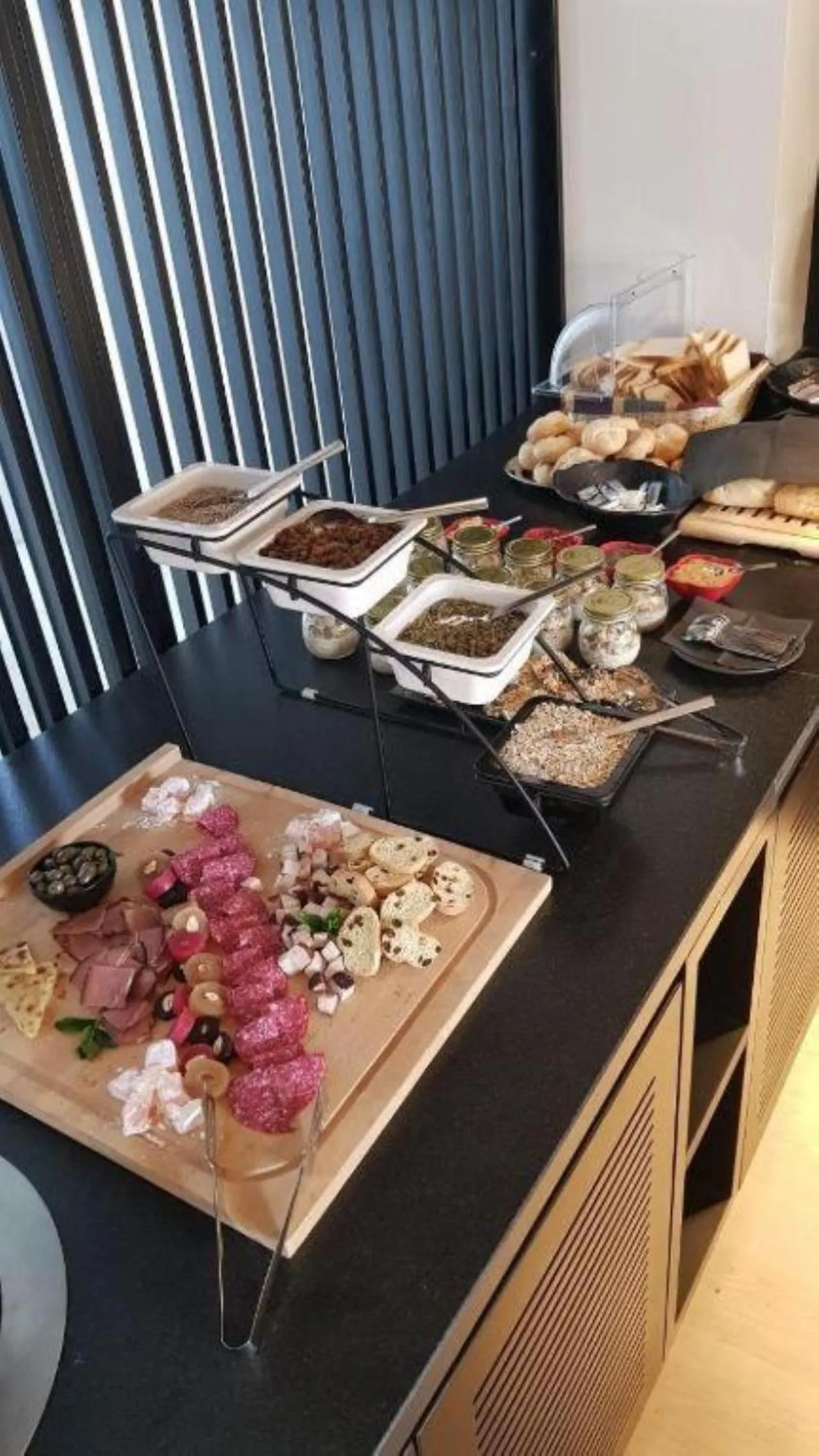 Restaurant/places to eat in Sun Plaza Suites - Adults Only