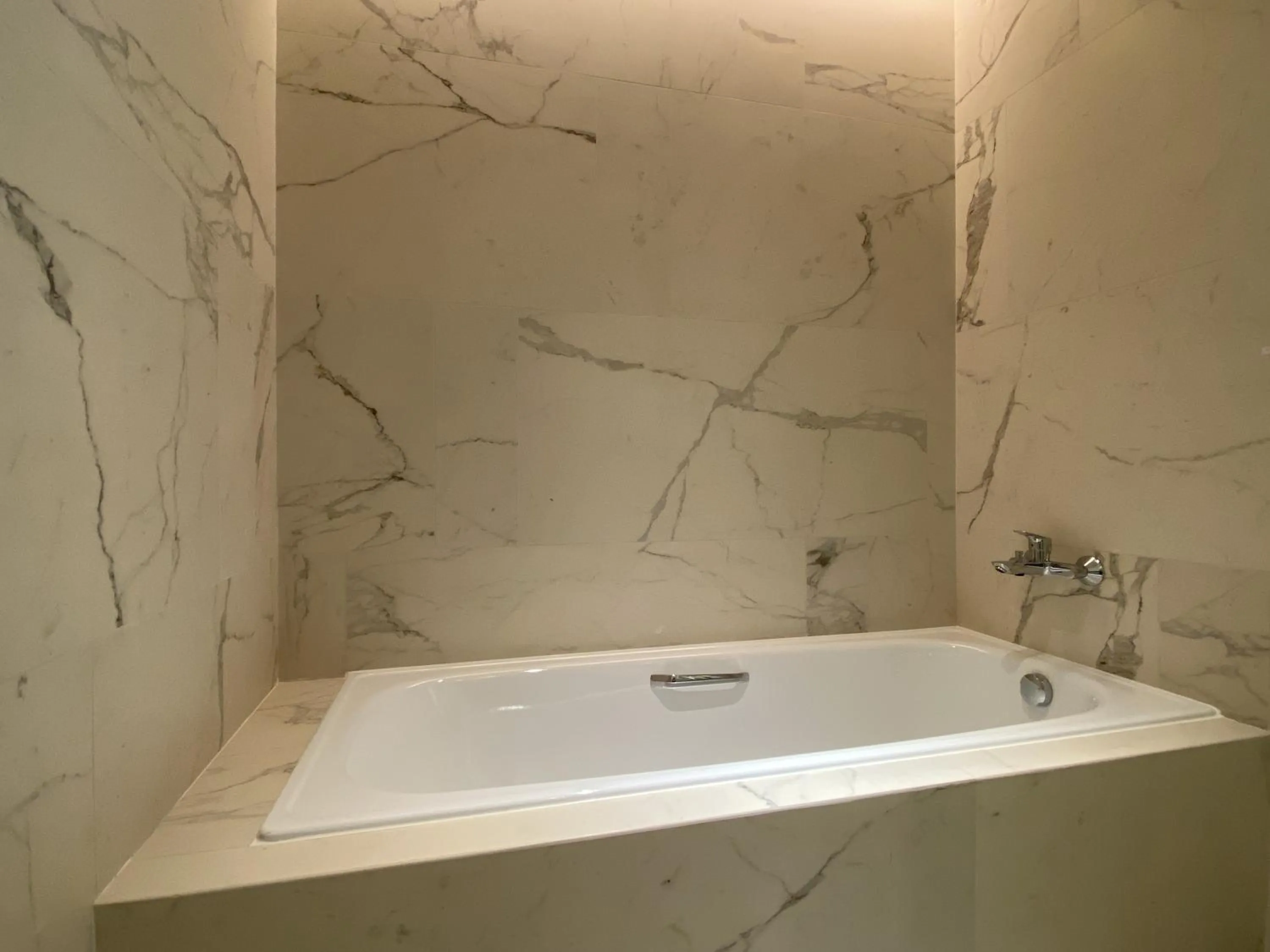 Bathroom in Monarch Plaza Hotel