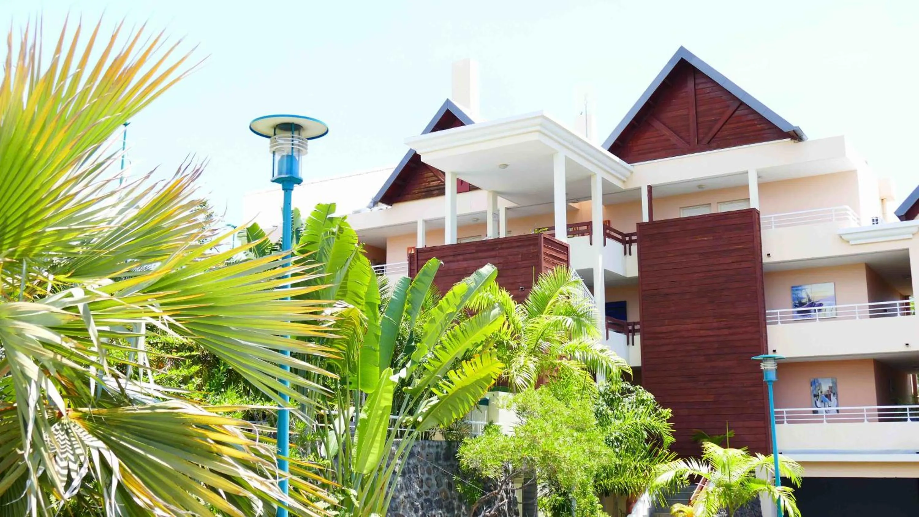 Property building in Le Kerveguen