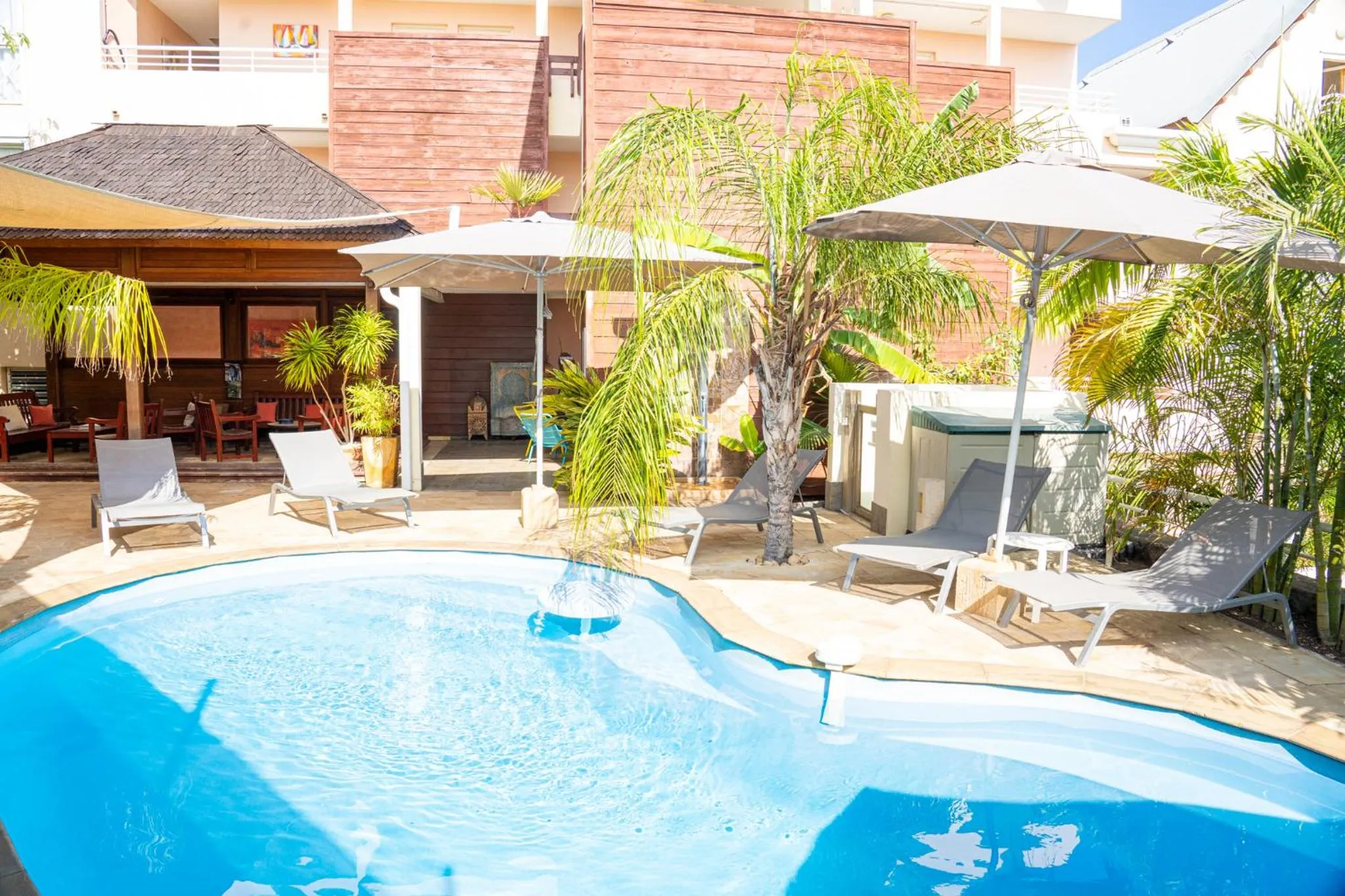 Swimming pool in Le Kerveguen