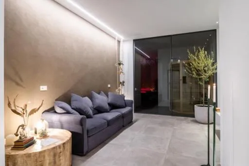Nest House & Relax