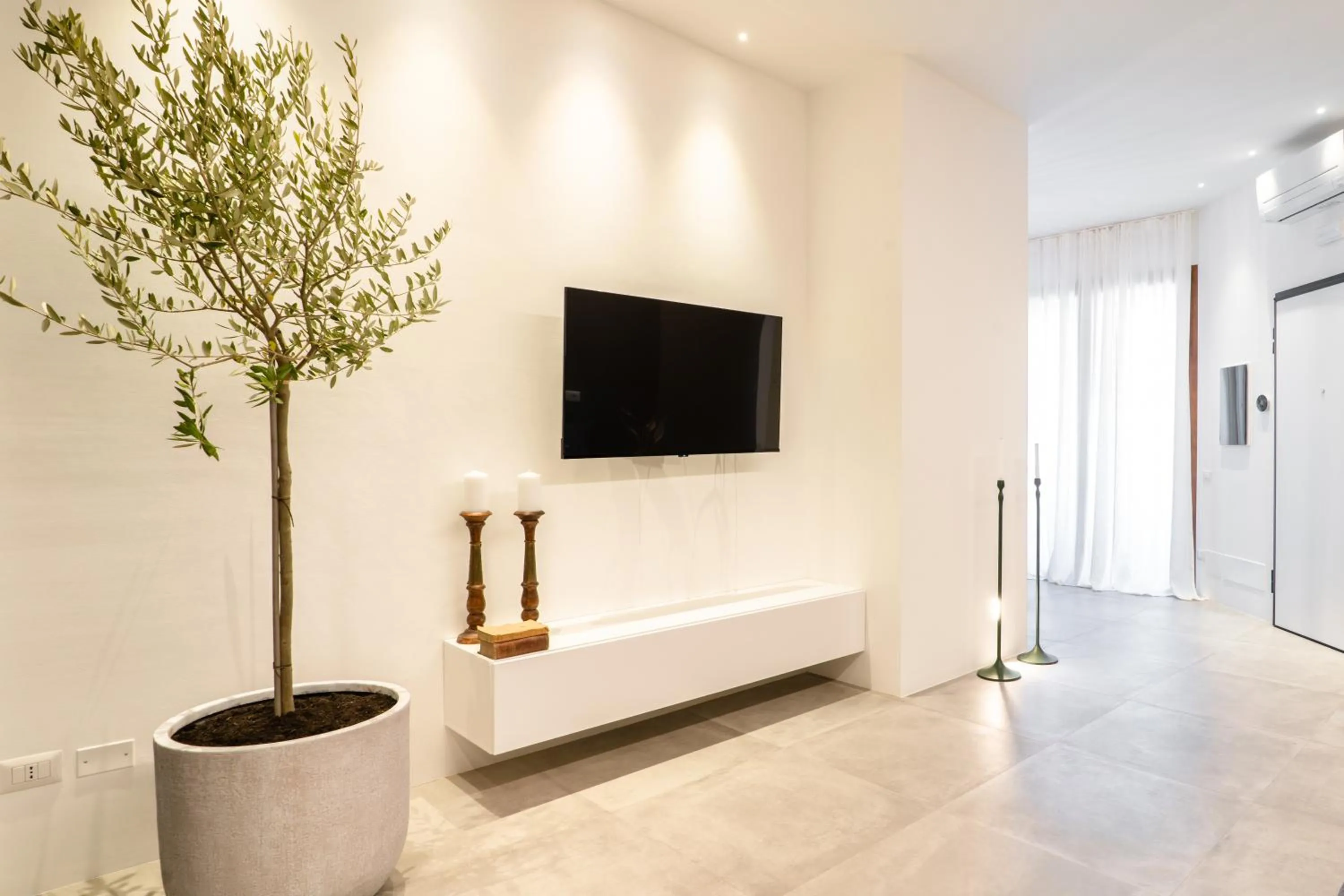 Nest House & Relax