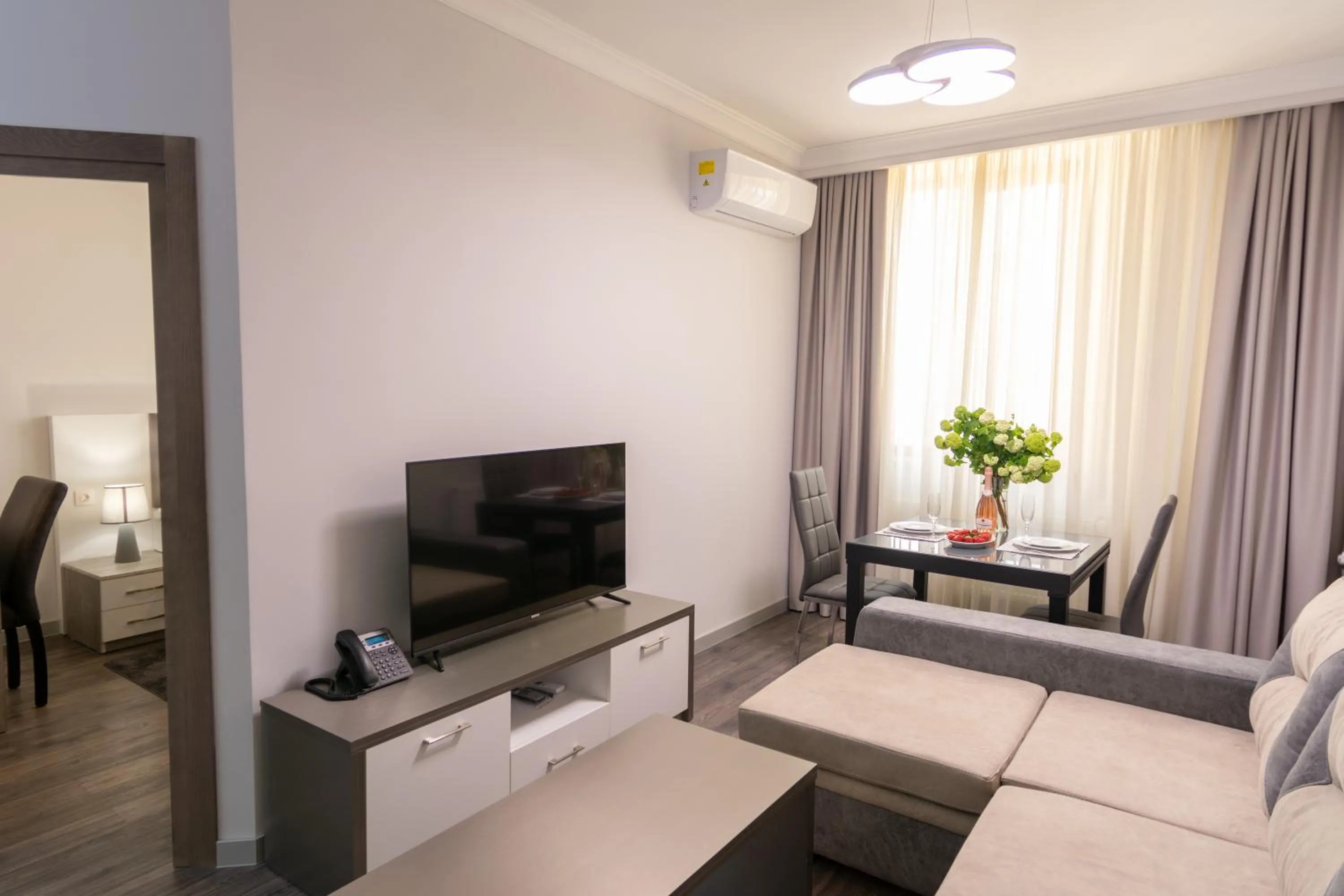 TV and multimedia in Downtown Suites Yerevan