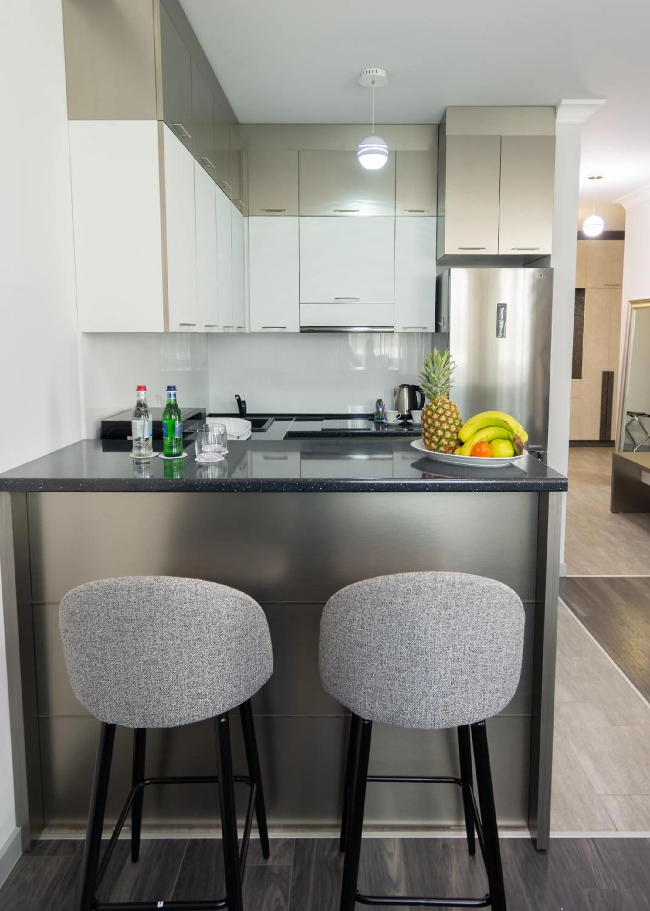 Kitchen or kitchenette in Downtown Suites Yerevan