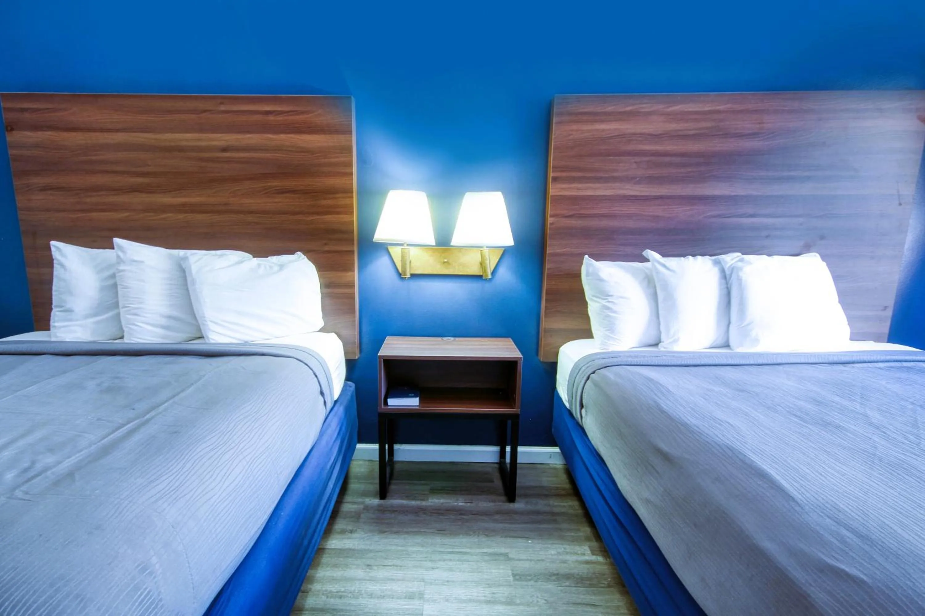 Bed in South Seas Ocean Front