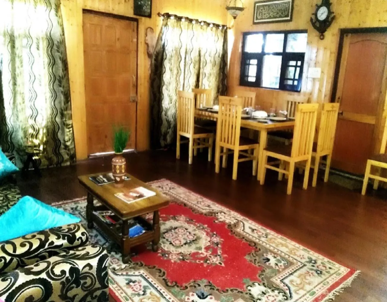 Seating area in Cherrytree Resort