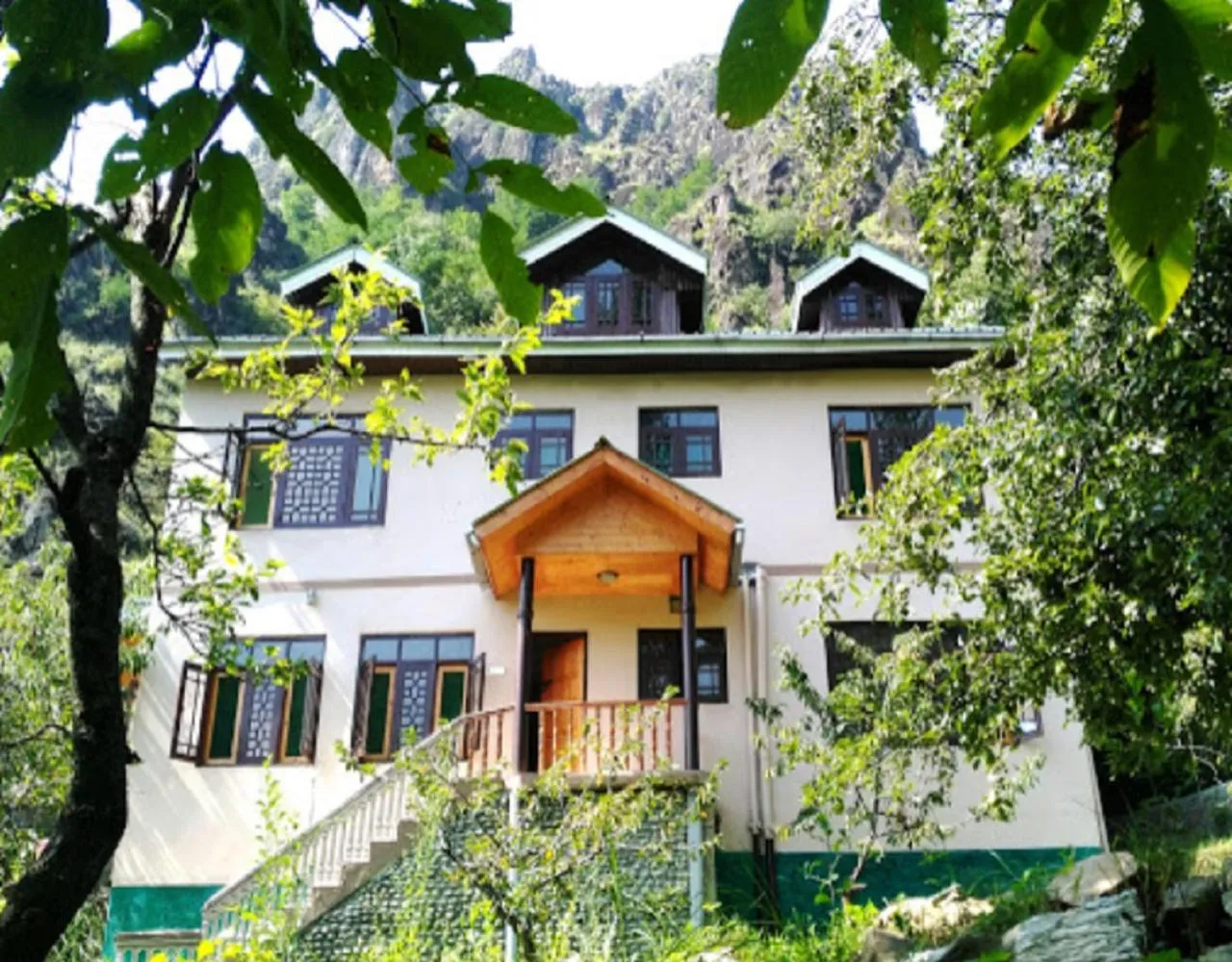 Property building in Cherrytree Resort