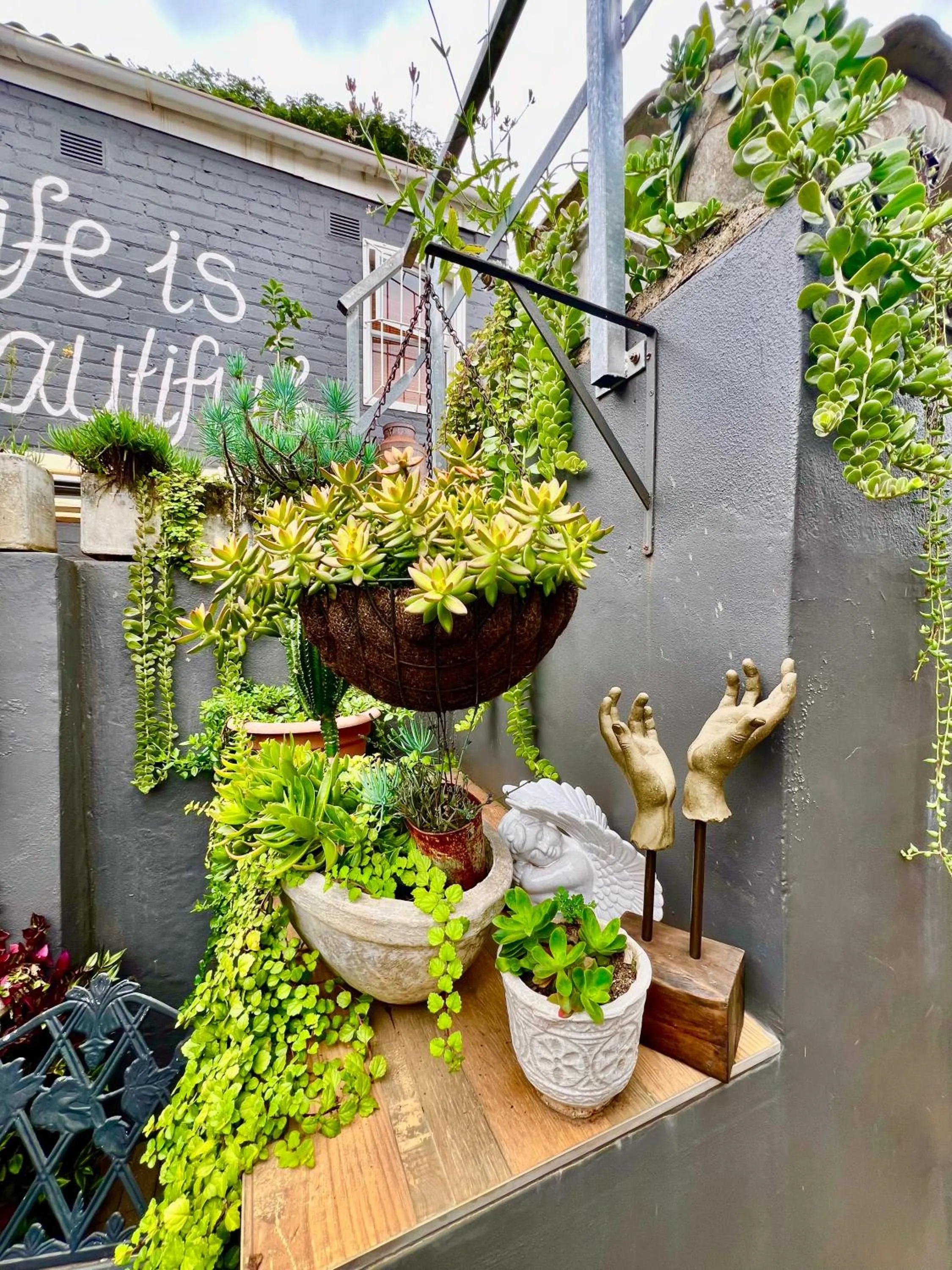 Inner courtyard view in Terebinte Bed & Breakfast