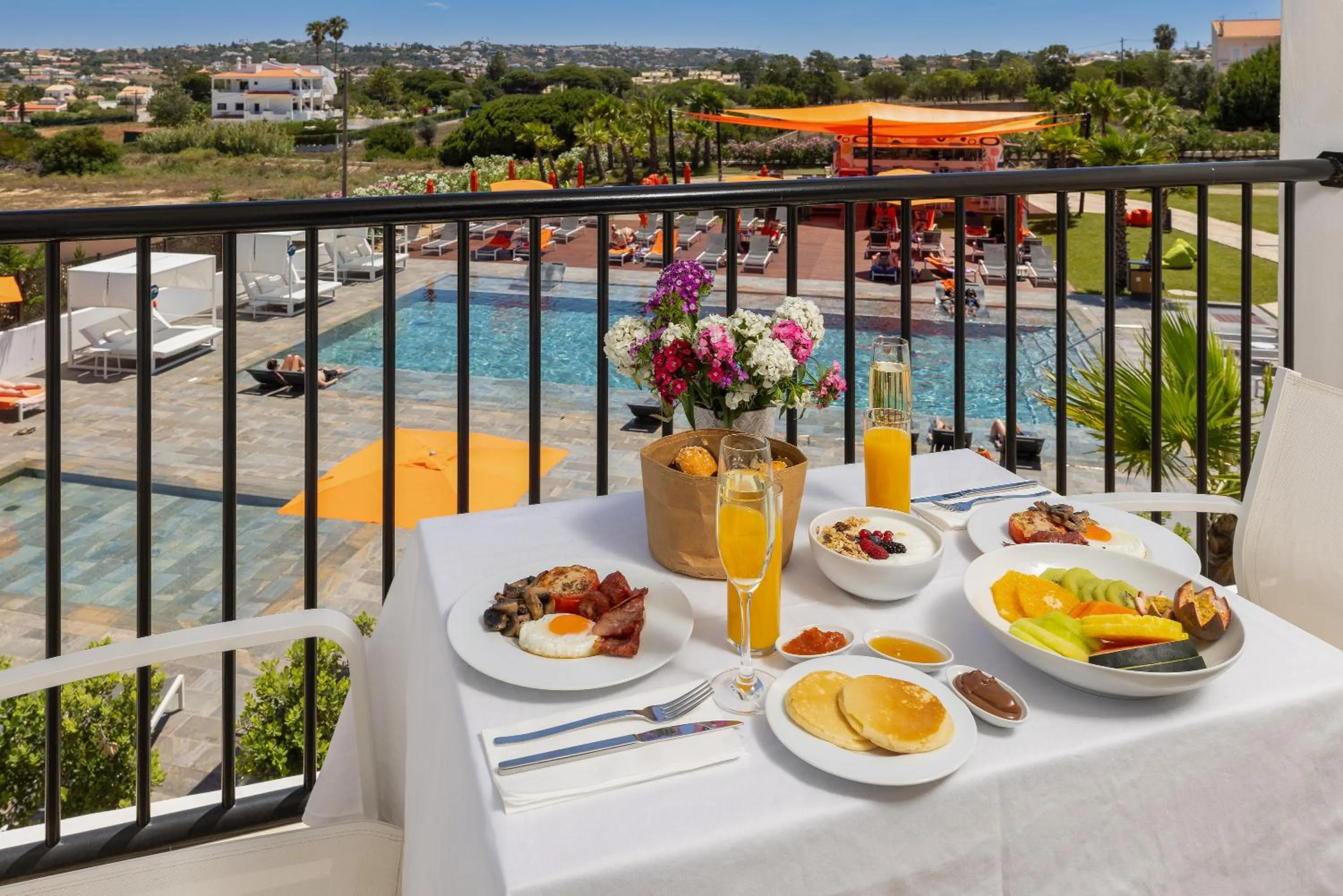 Balcony/Terrace in Regency Salgados Hotel & Spa