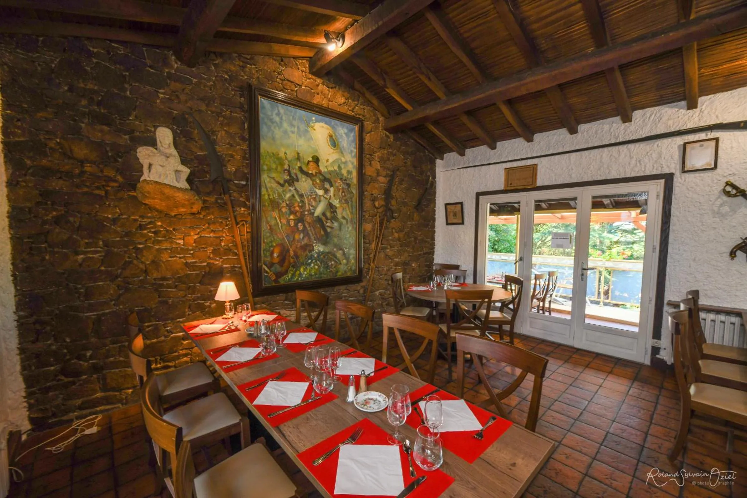 Restaurant/places to eat in Logis Hôtel La Chaumière