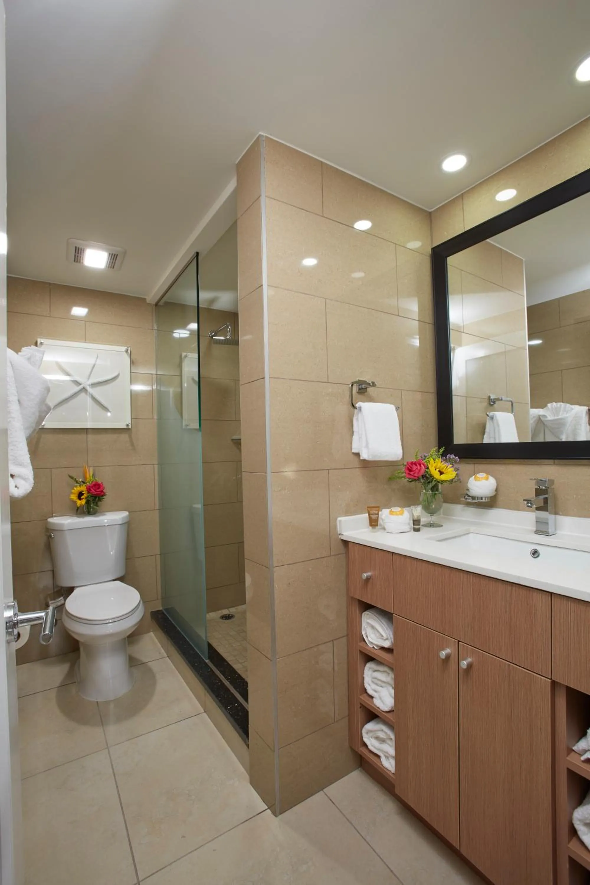 Bathroom in Divi Dutch Village Beach Resort