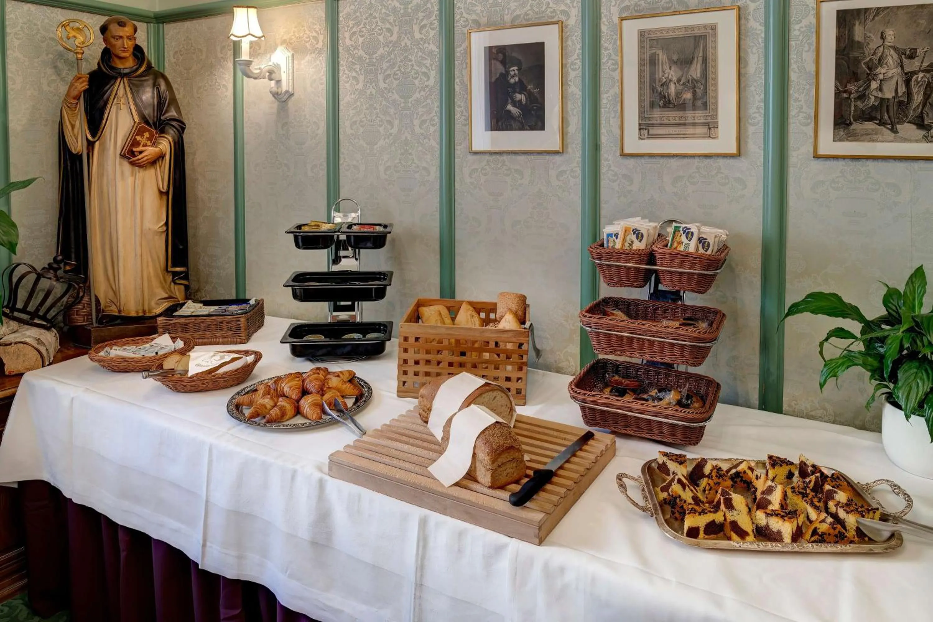 Breakfast in Hotel Krone