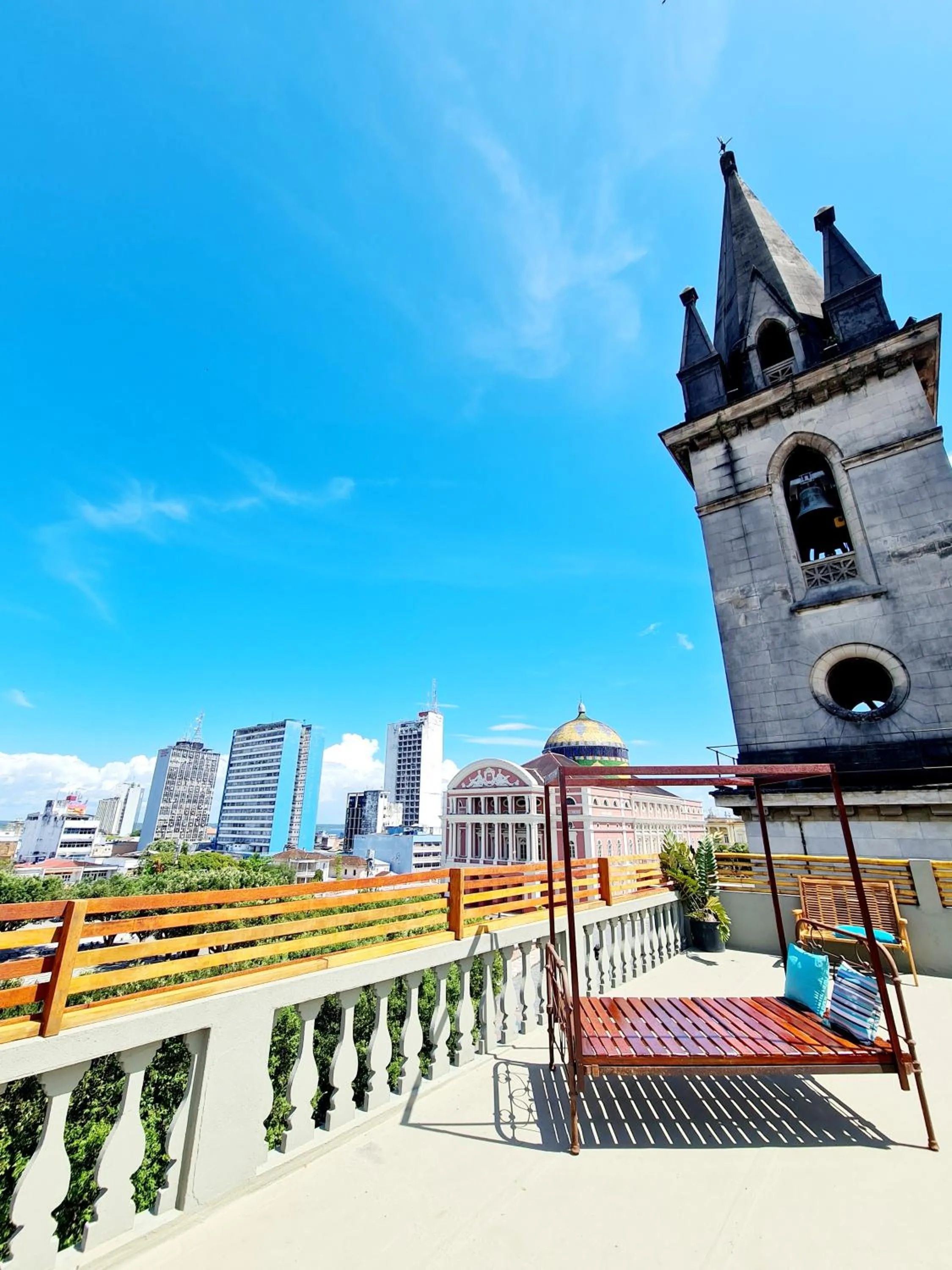 Property building in Hotel Casa Dos Frades