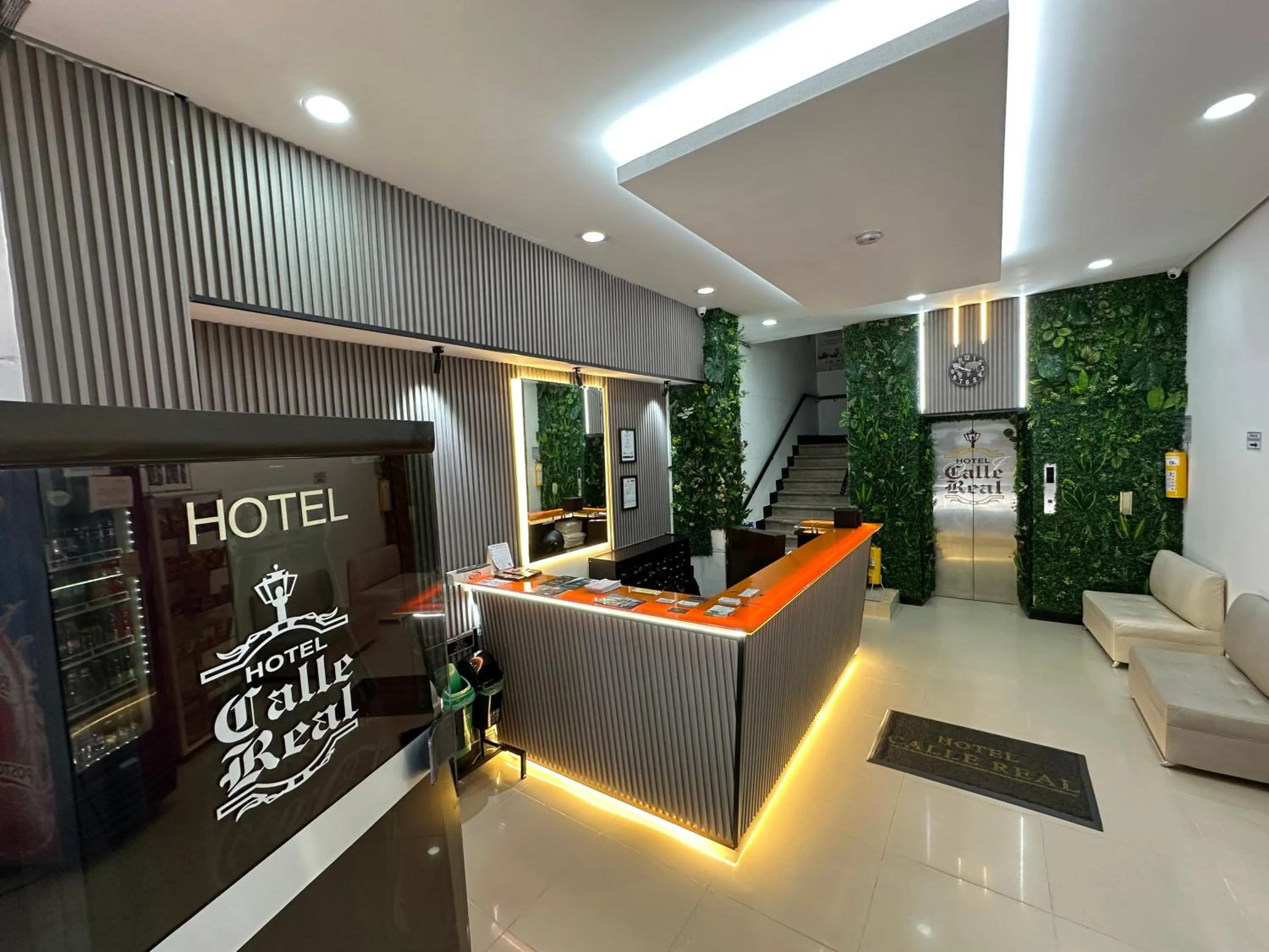 HOTEL CALLE REAL SUITE