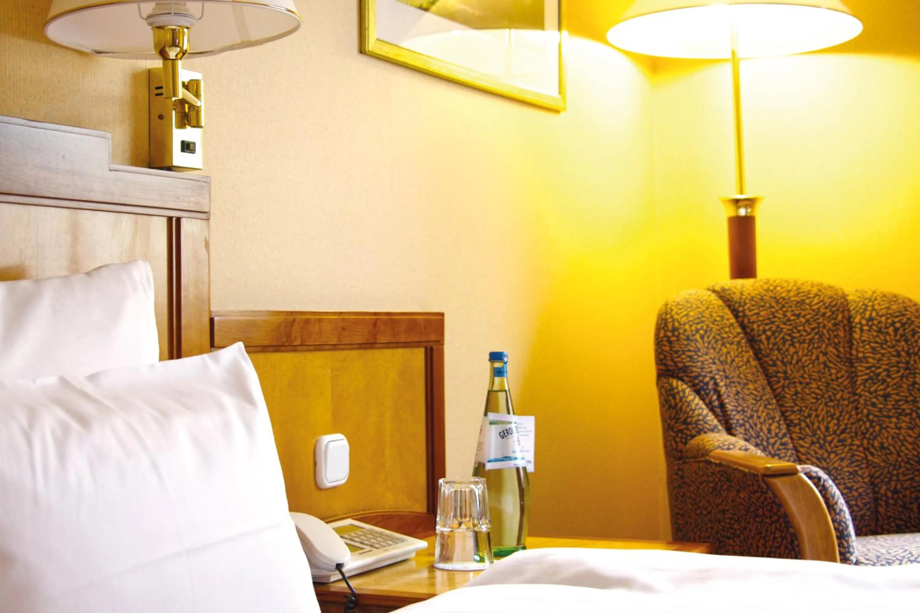 Bed in Mercure Hotel Gera City