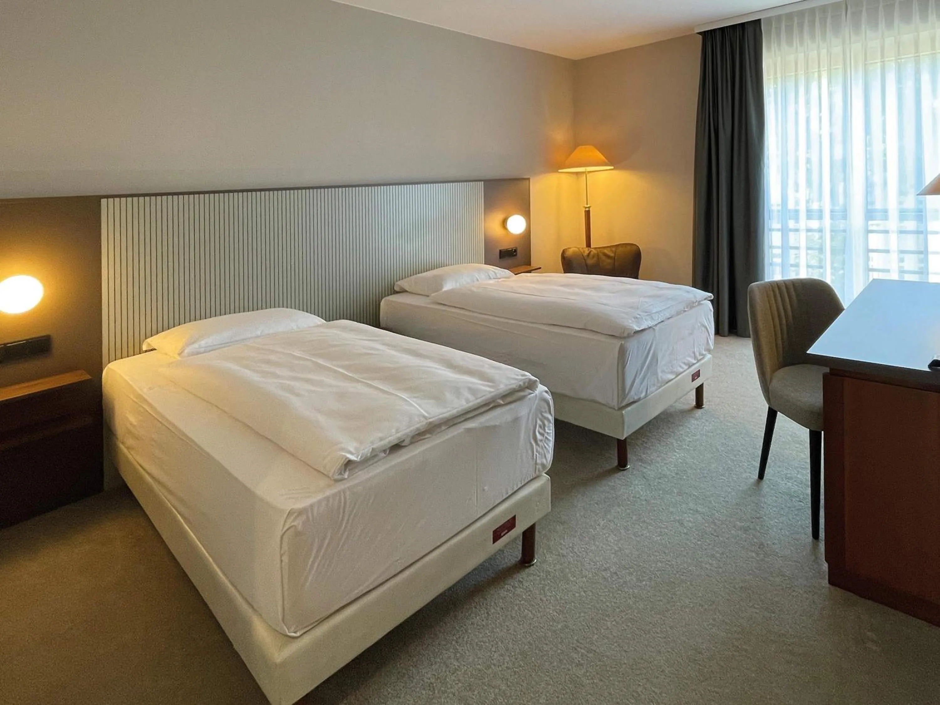 Bedroom, Bed in Mercure Hotel Gera City