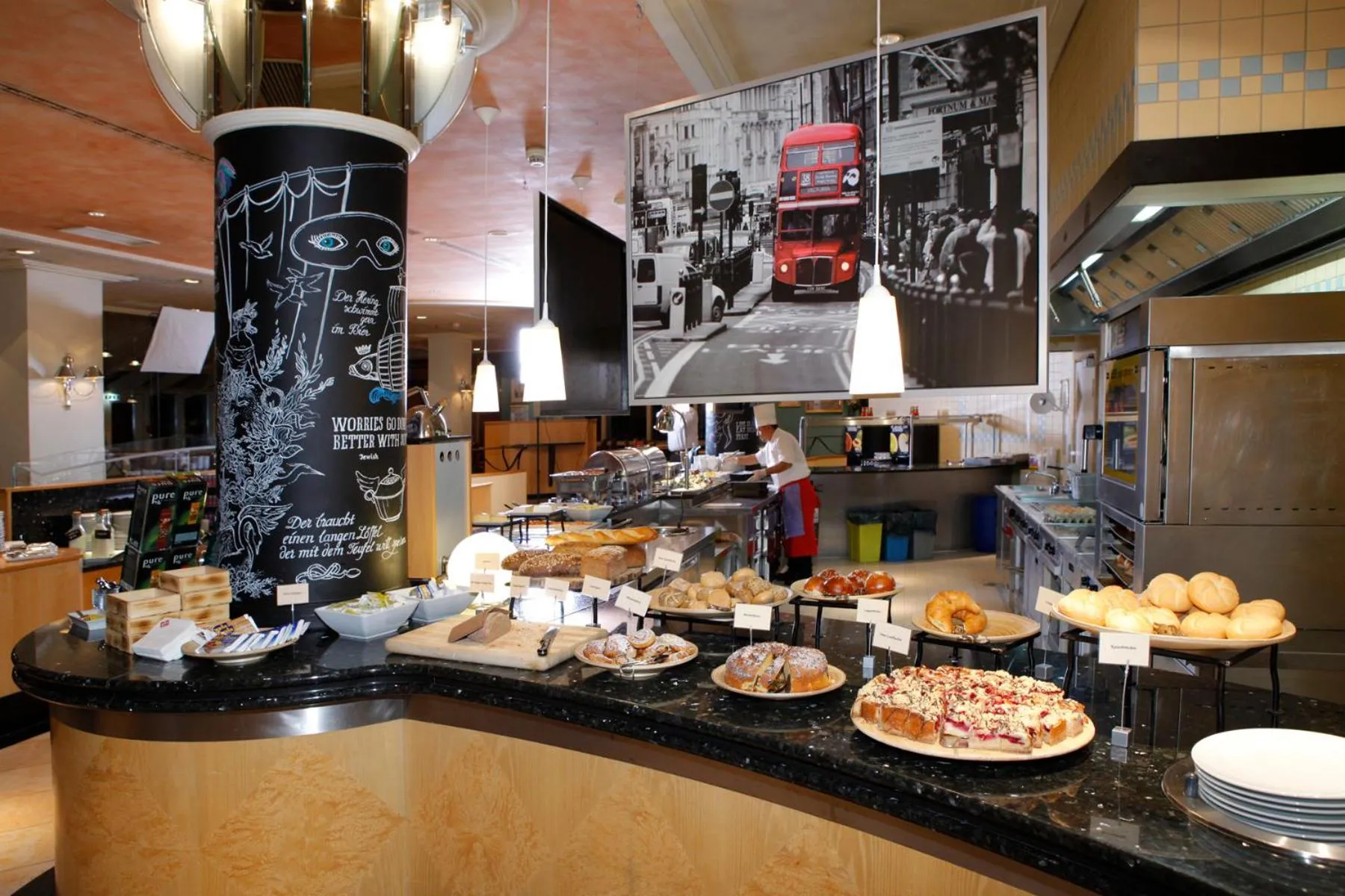 Food and drinks in Mercure Hotel Gera City