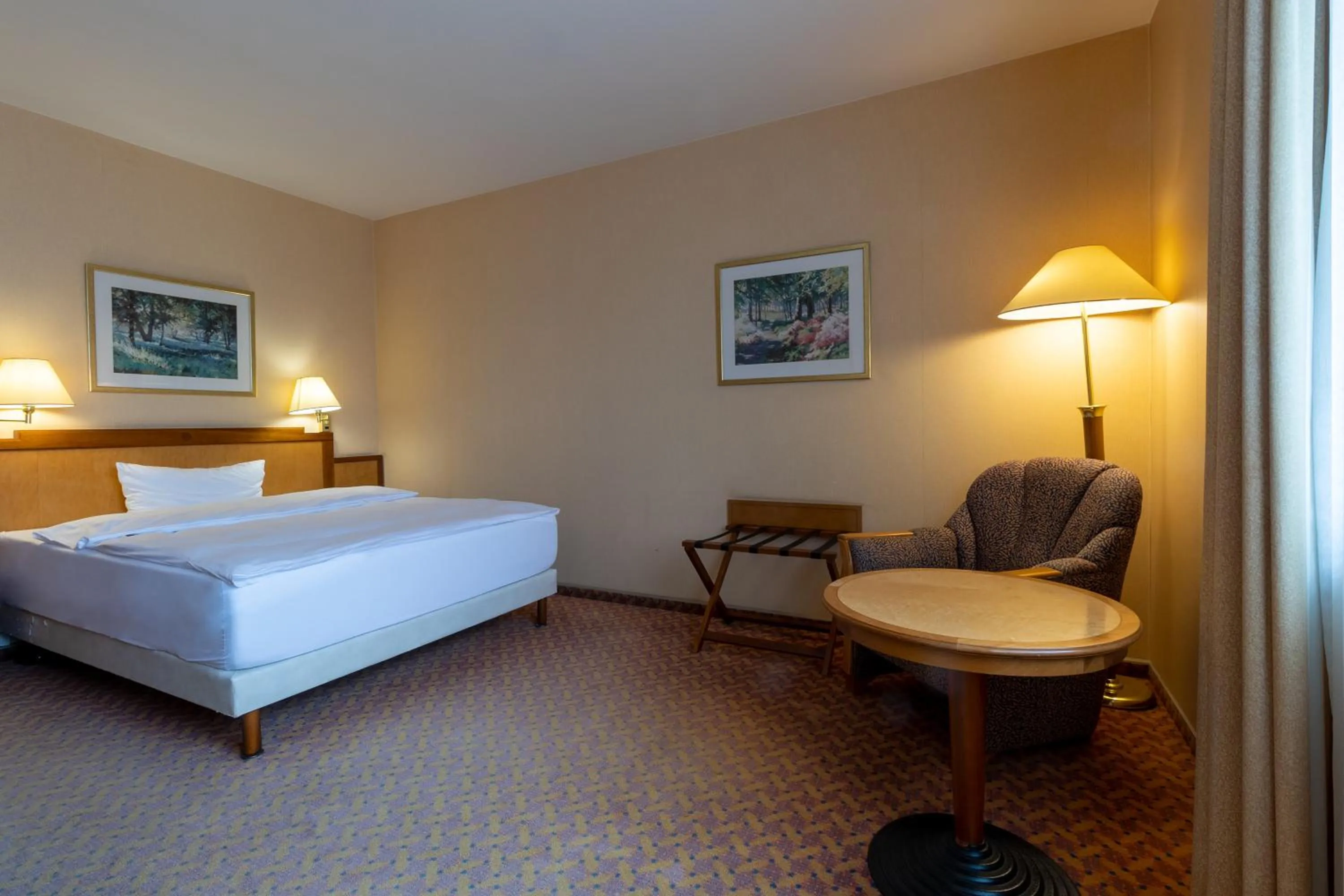 Photo of the whole room, Bed in Mercure Hotel Gera City