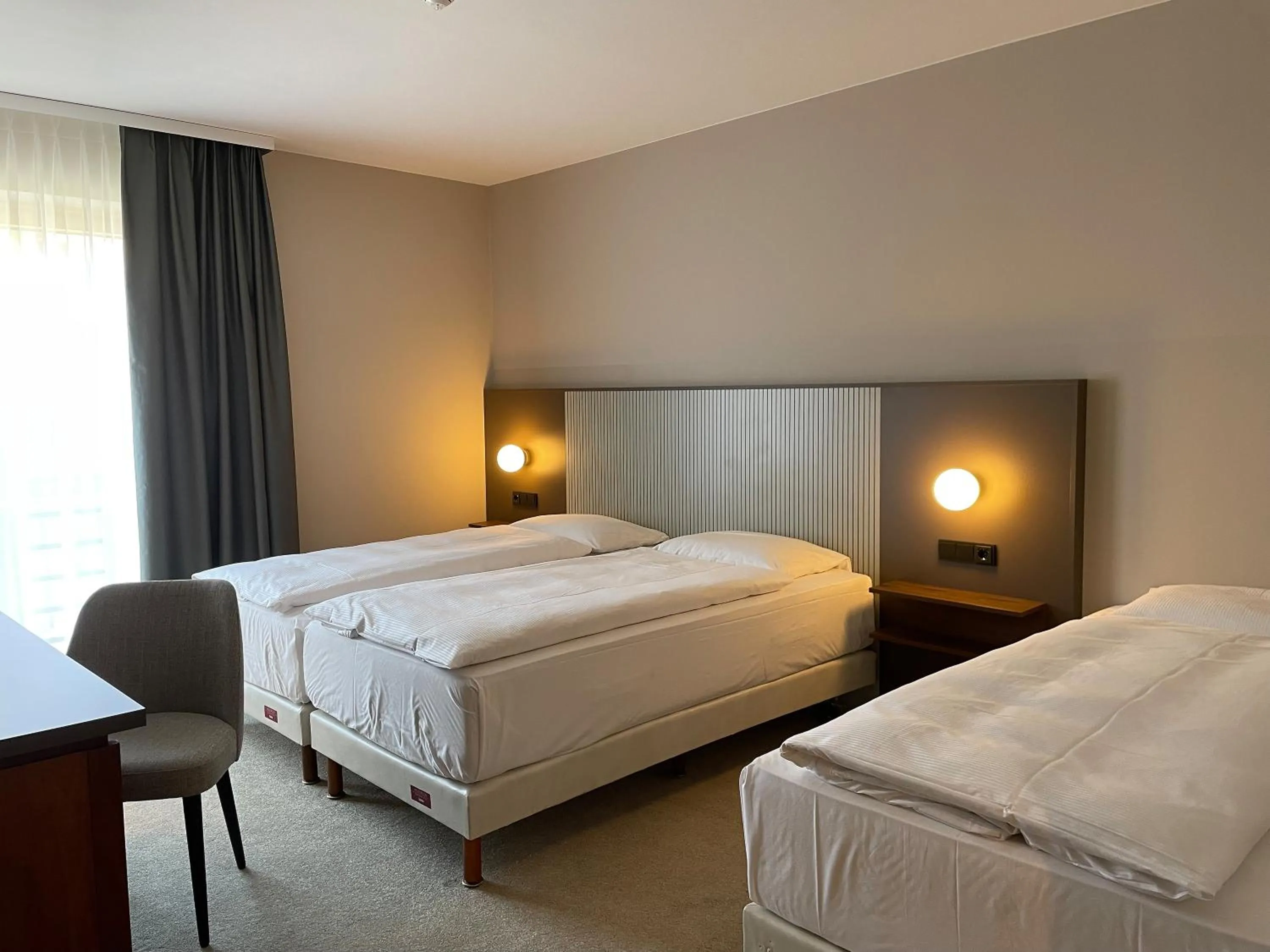Bedroom, Bed in Mercure Hotel Gera City