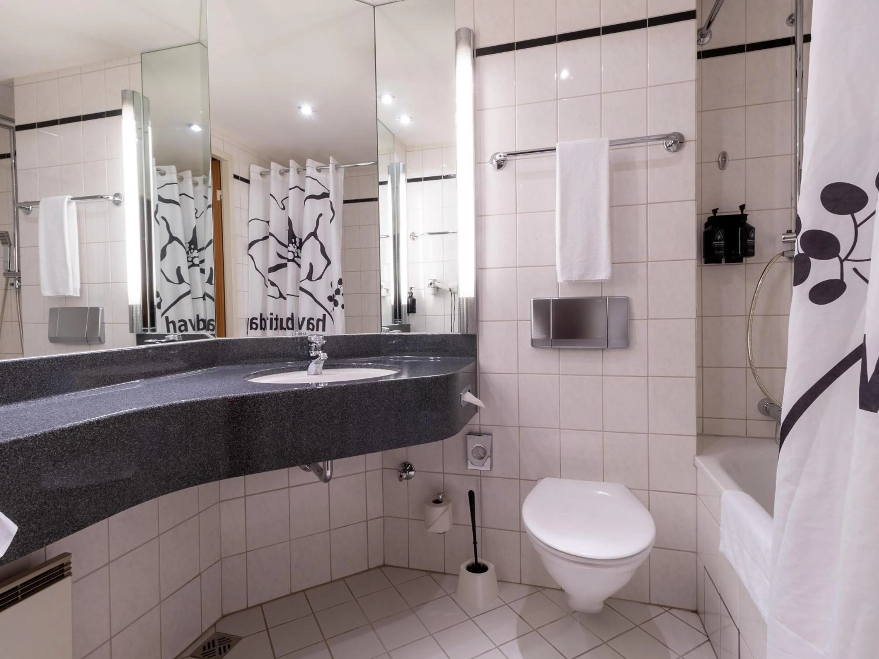 Bedroom in Mercure Hotel Gera City