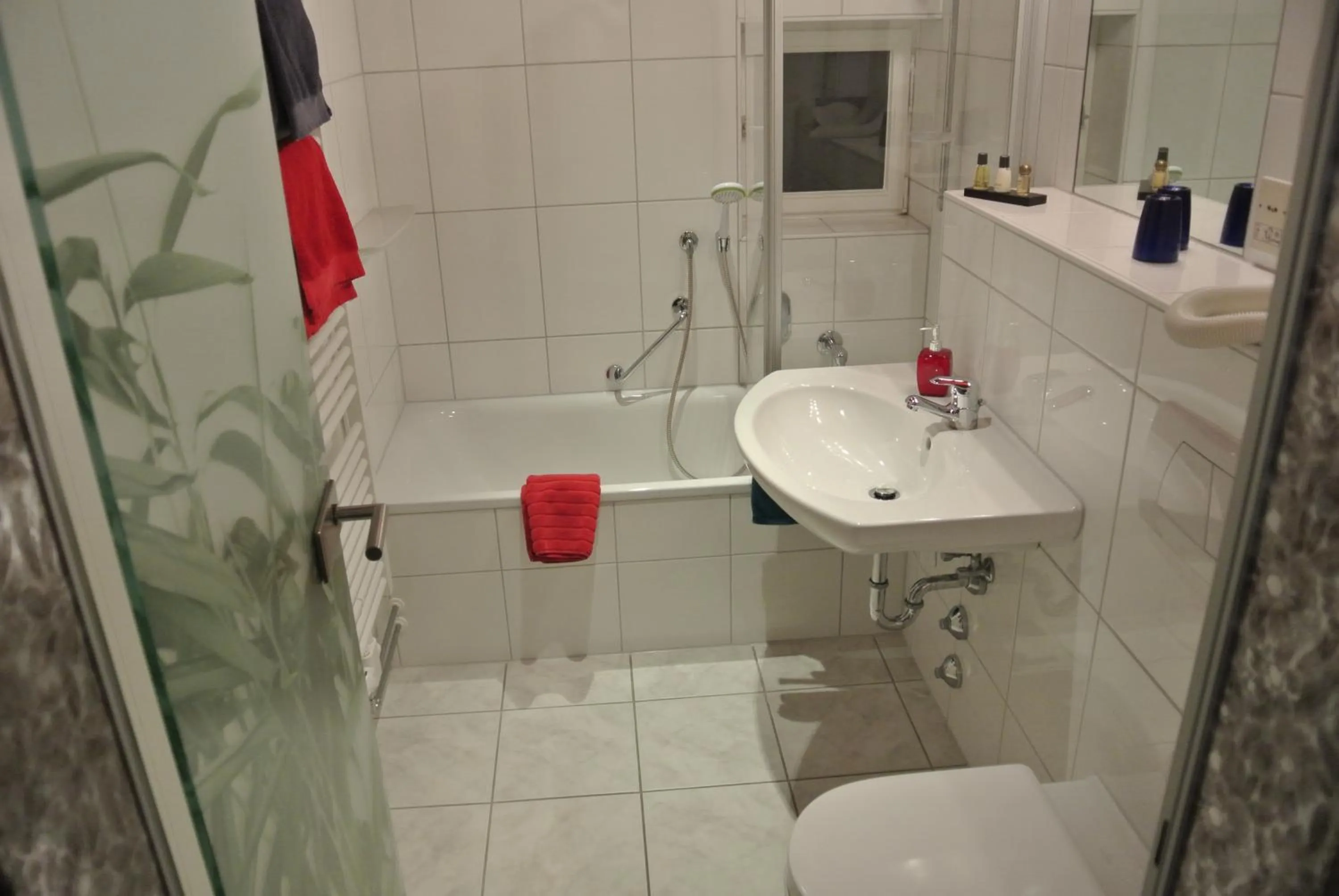 Bathroom in Hotel-Restaurant Goldenes Lamm