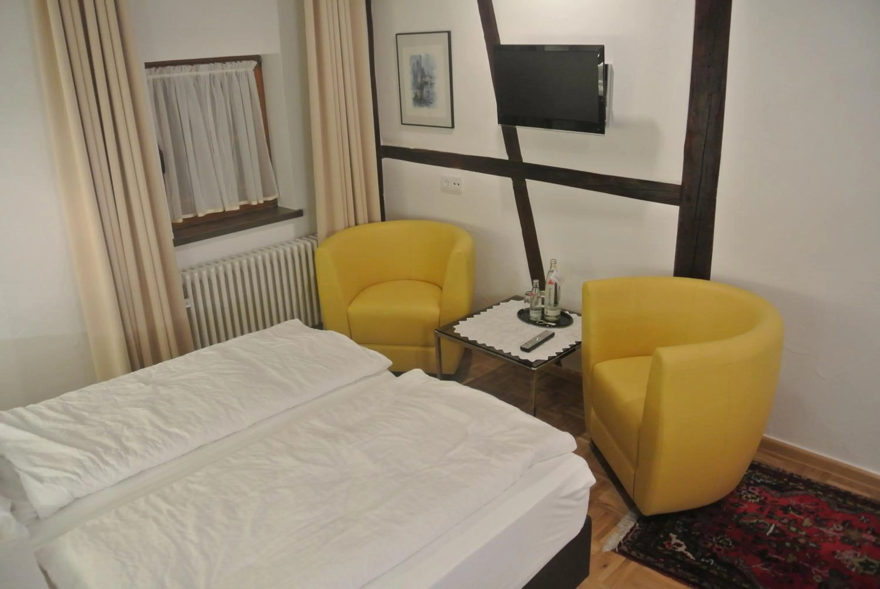 Bed in Hotel-Restaurant Goldenes Lamm