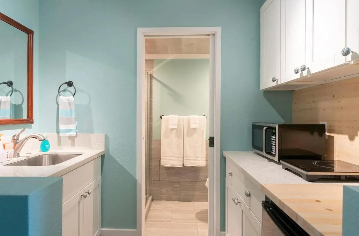 Hale Moana, Unit #110 Kona Islander Inn