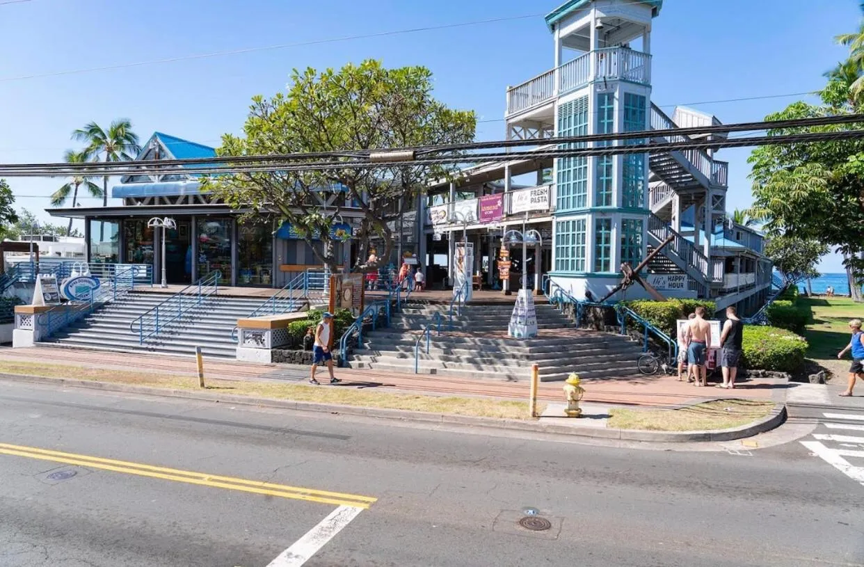 Hale Moana, Unit #110 Kona Islander Inn