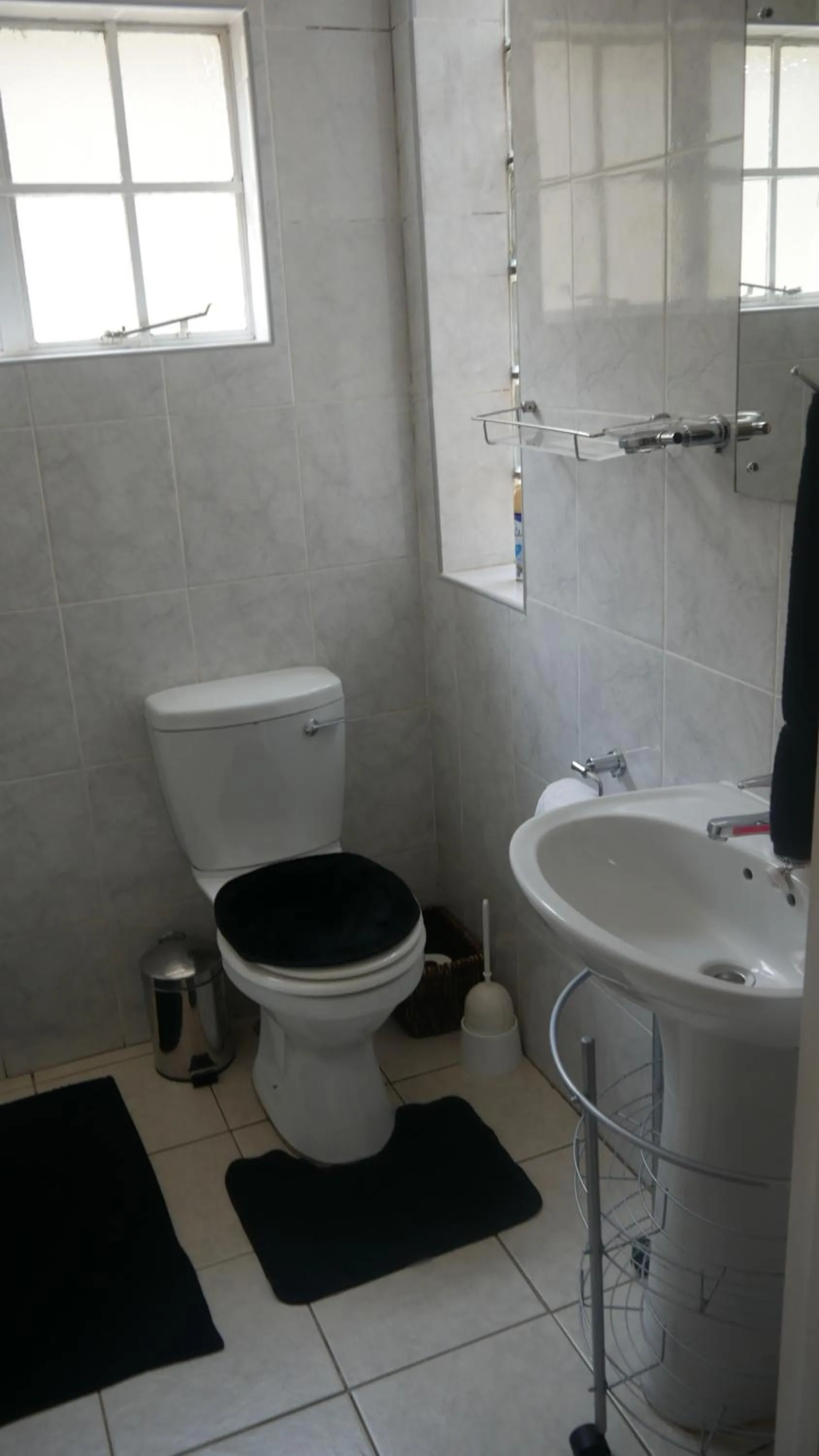 Toilet in Margaret's Place