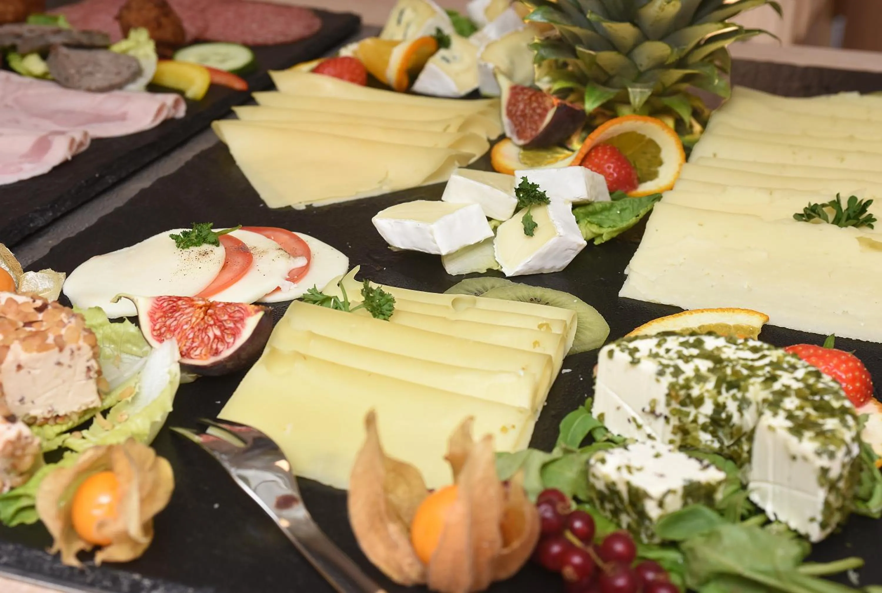 Food in Port Inn Hotel