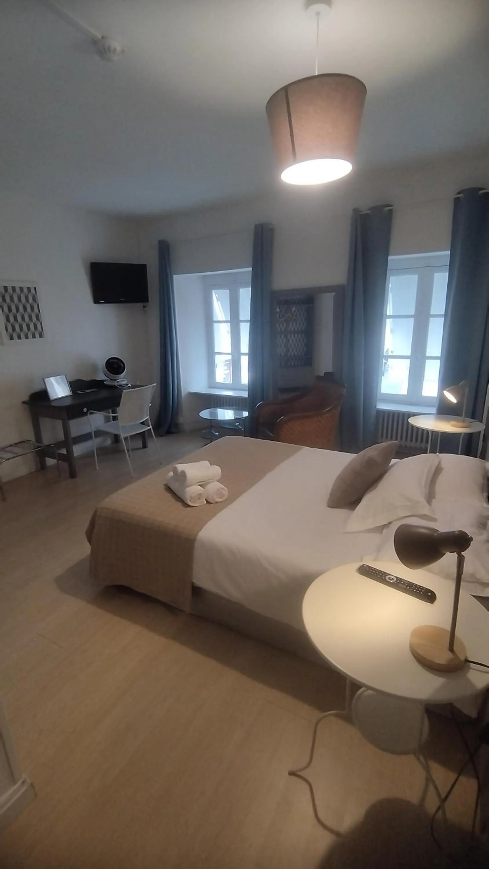 Bedroom, Bed in Hôtel Les Thermes