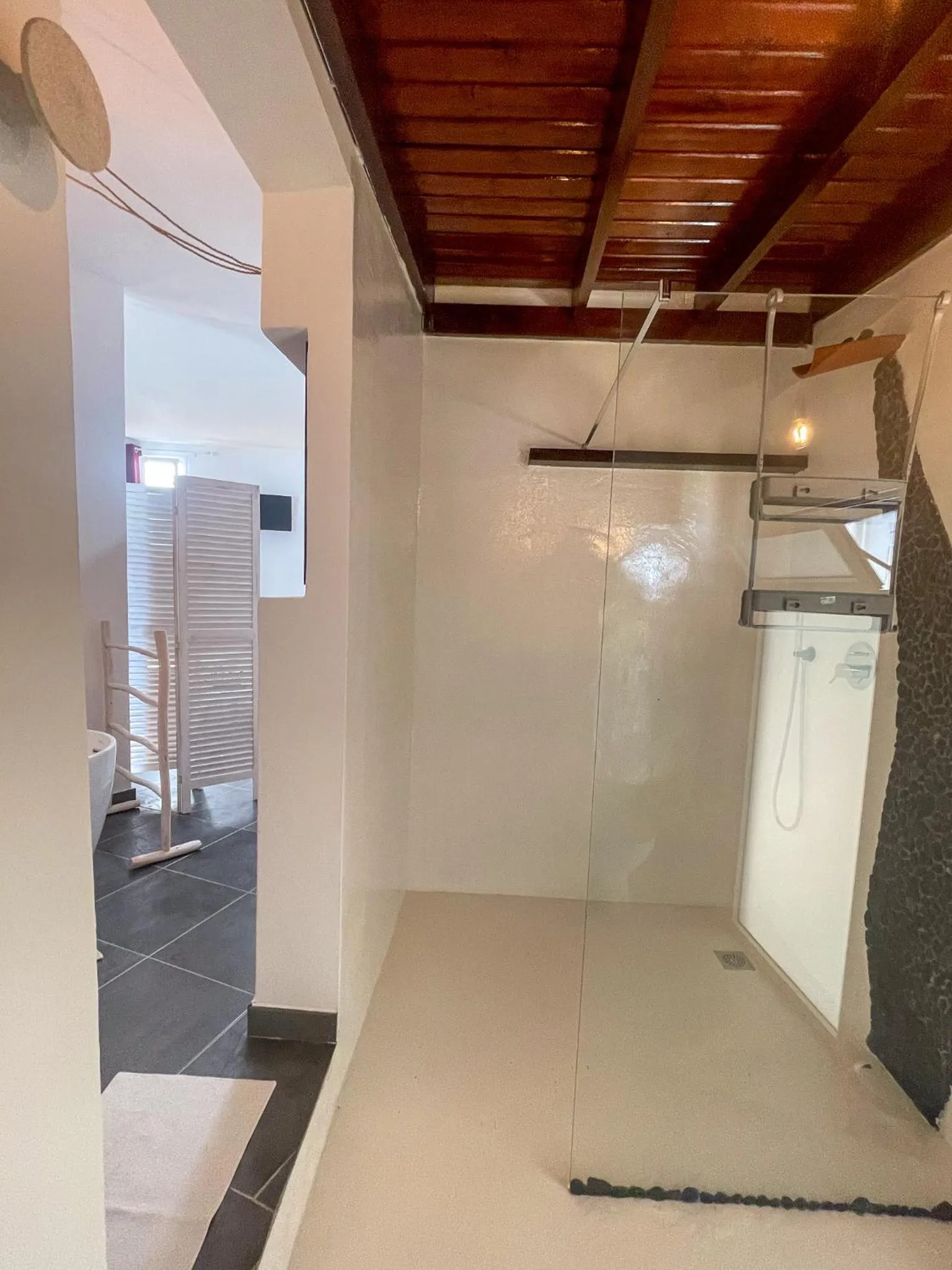 Shower in HOTELITO RURAL GA7COLORES only adult