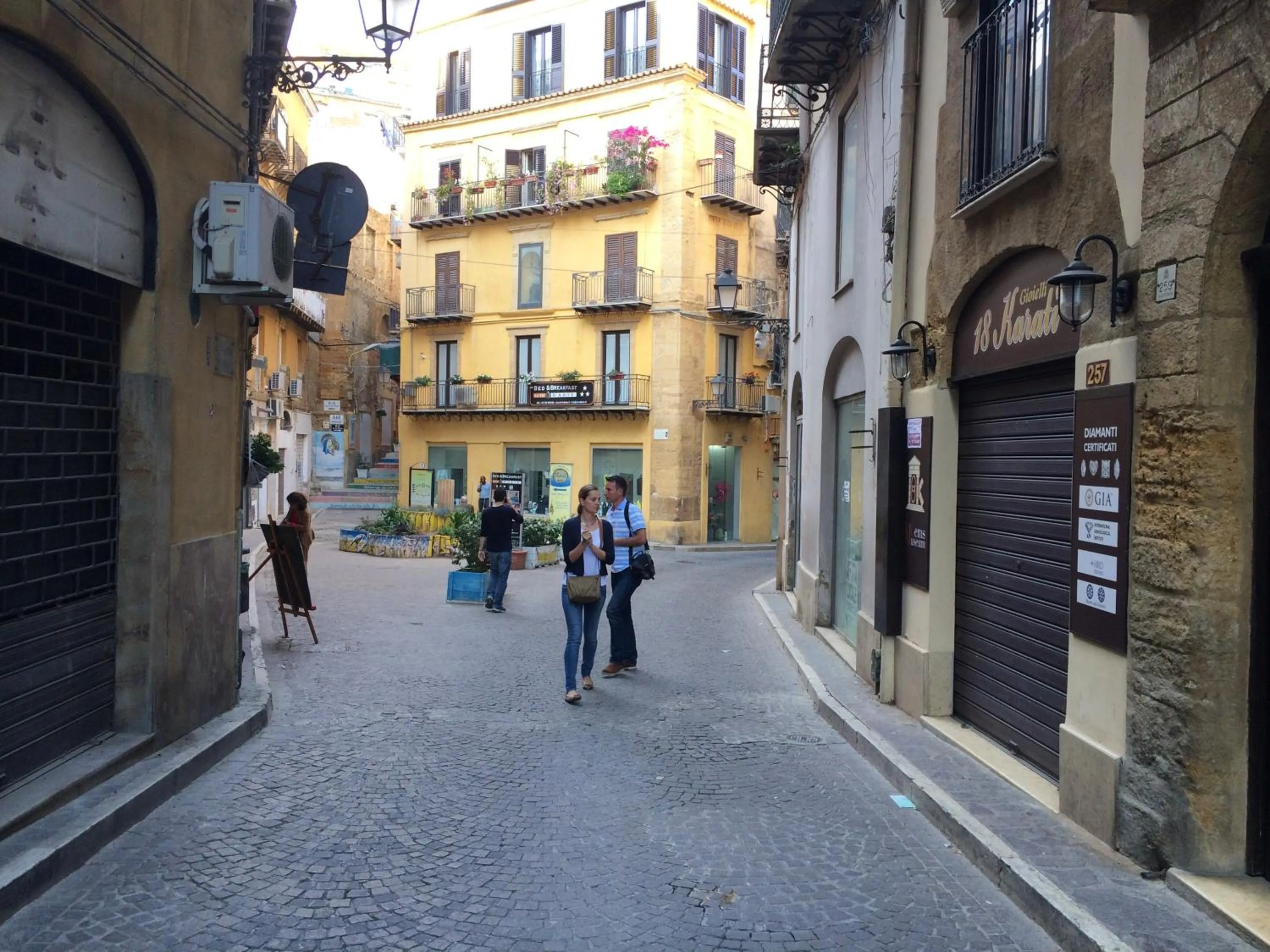 Facade/entrance in B&B Le Vie D'Arte