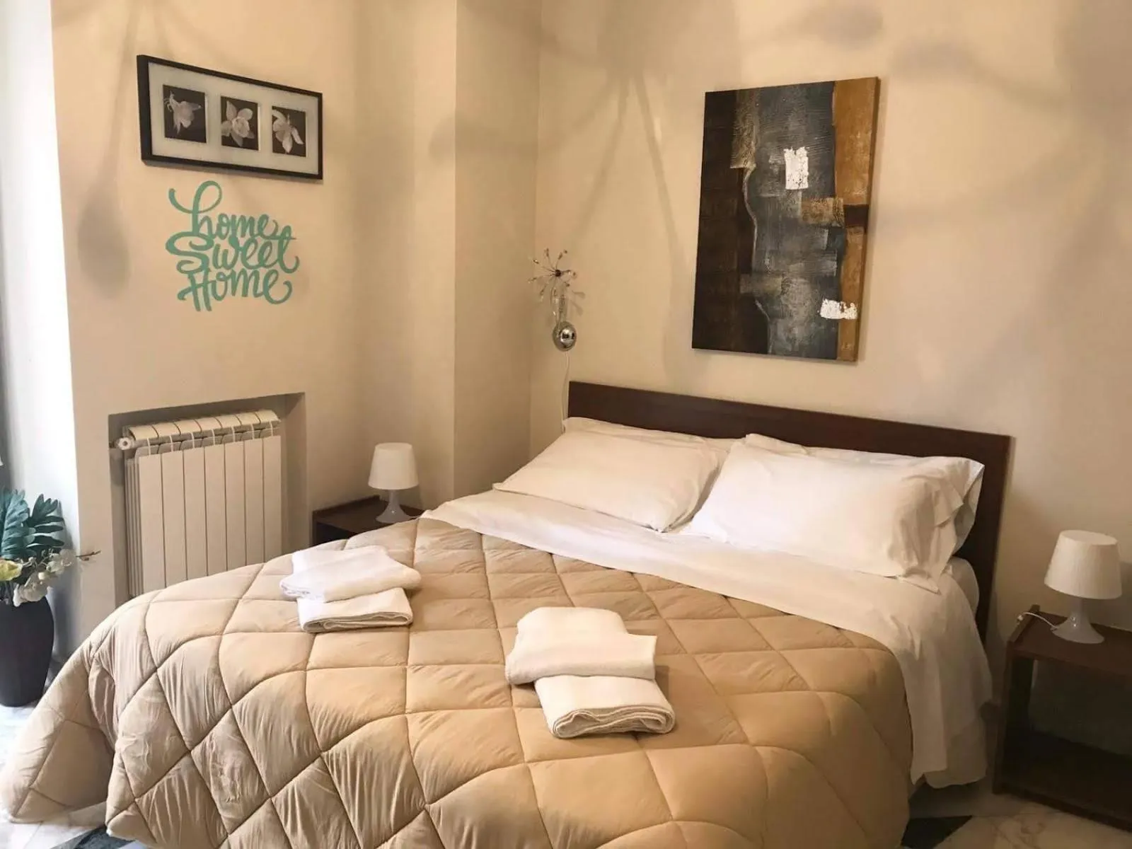 Bed in B&B Le Vie D'Arte