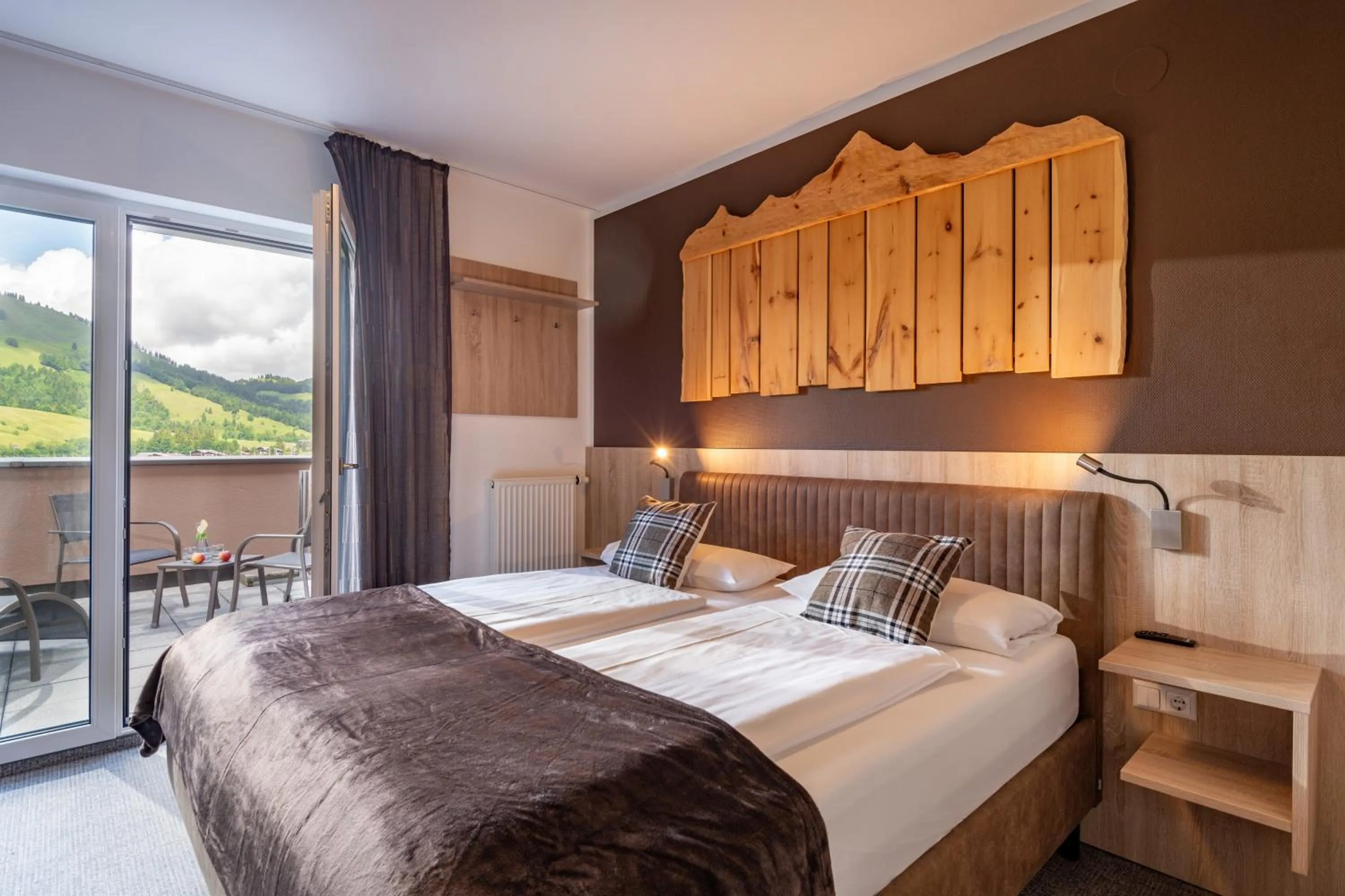 Natural landscape, Bed in Fairhotel Hochfilzen B&B