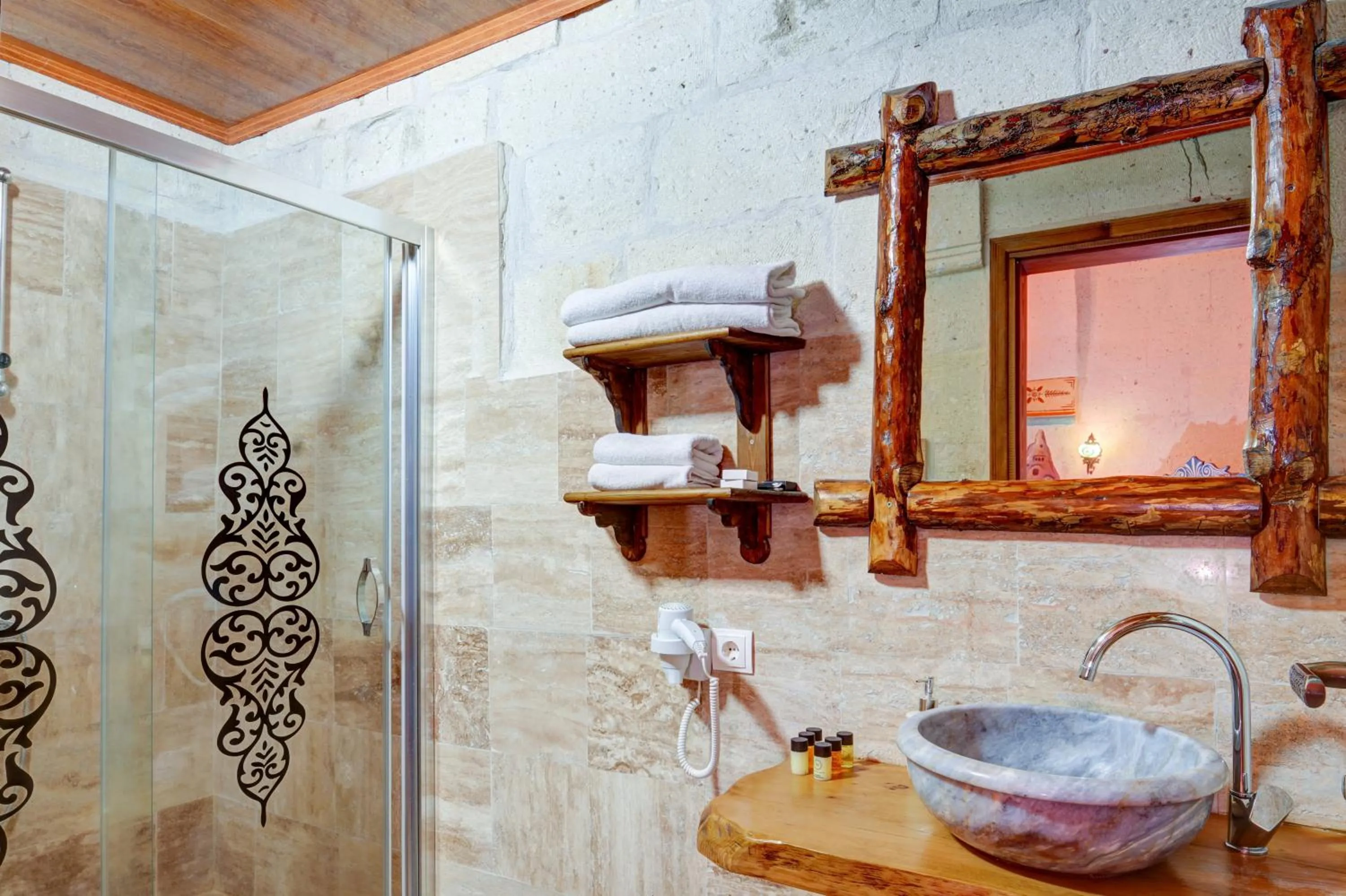 Bathroom in Nova Cave Hotel