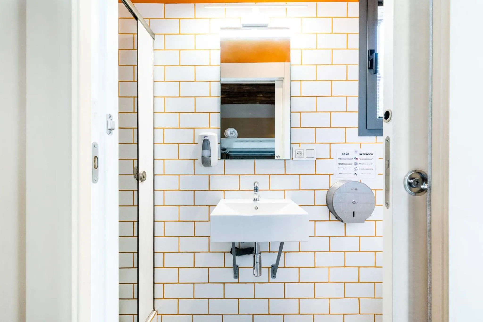 Hostel Carlota Braun