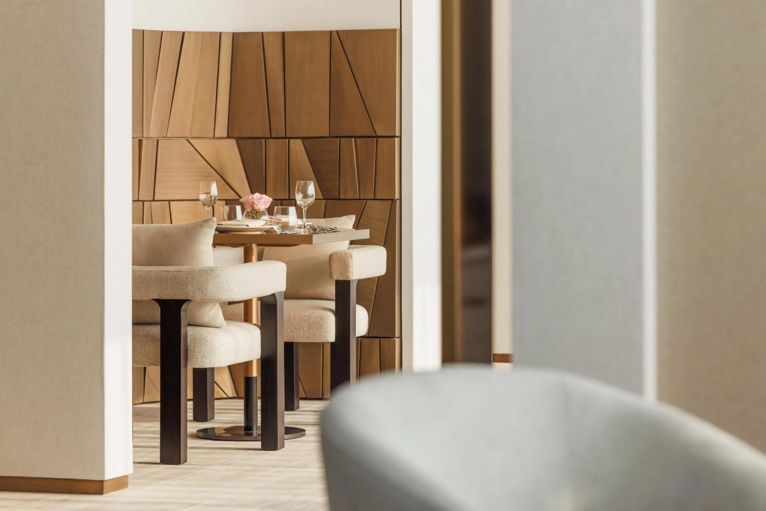 Restaurant/places to eat in Jumeirah Living World Trade Centre Dubai