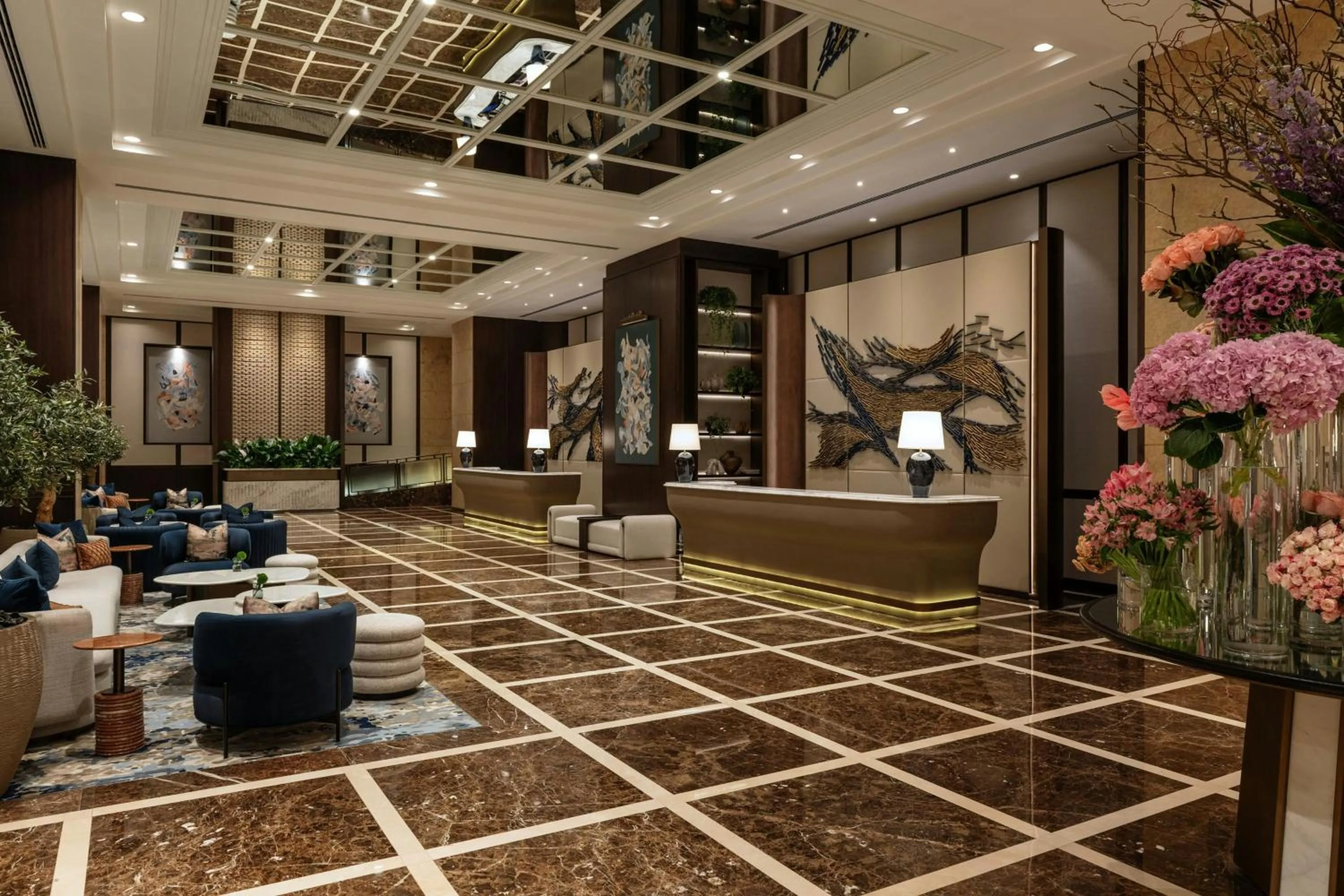 Lobby or reception in Grosvenor House, a Luxury Collection Hotel, Dubai