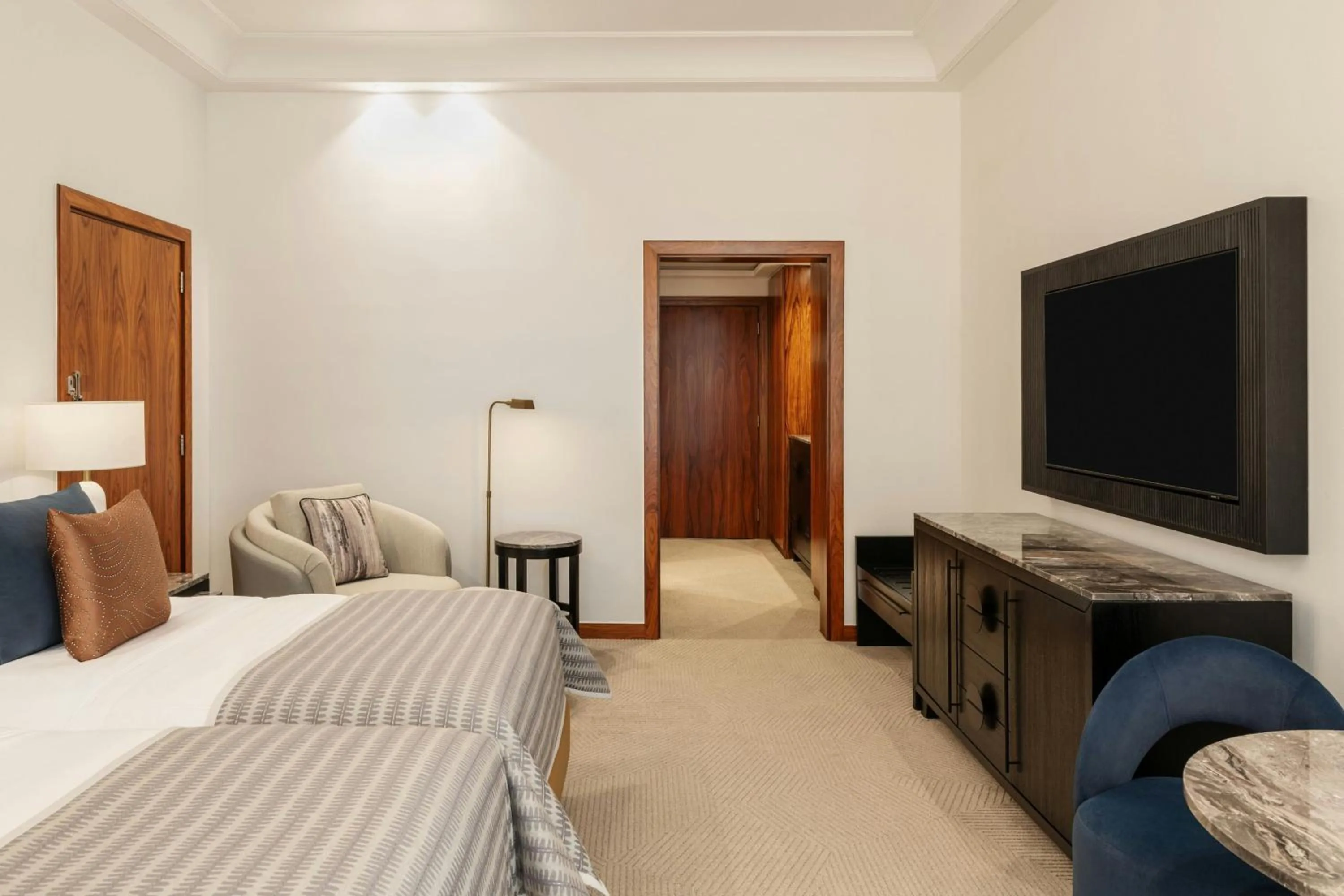 Bedroom, Bed in Grosvenor House, a Luxury Collection Hotel, Dubai