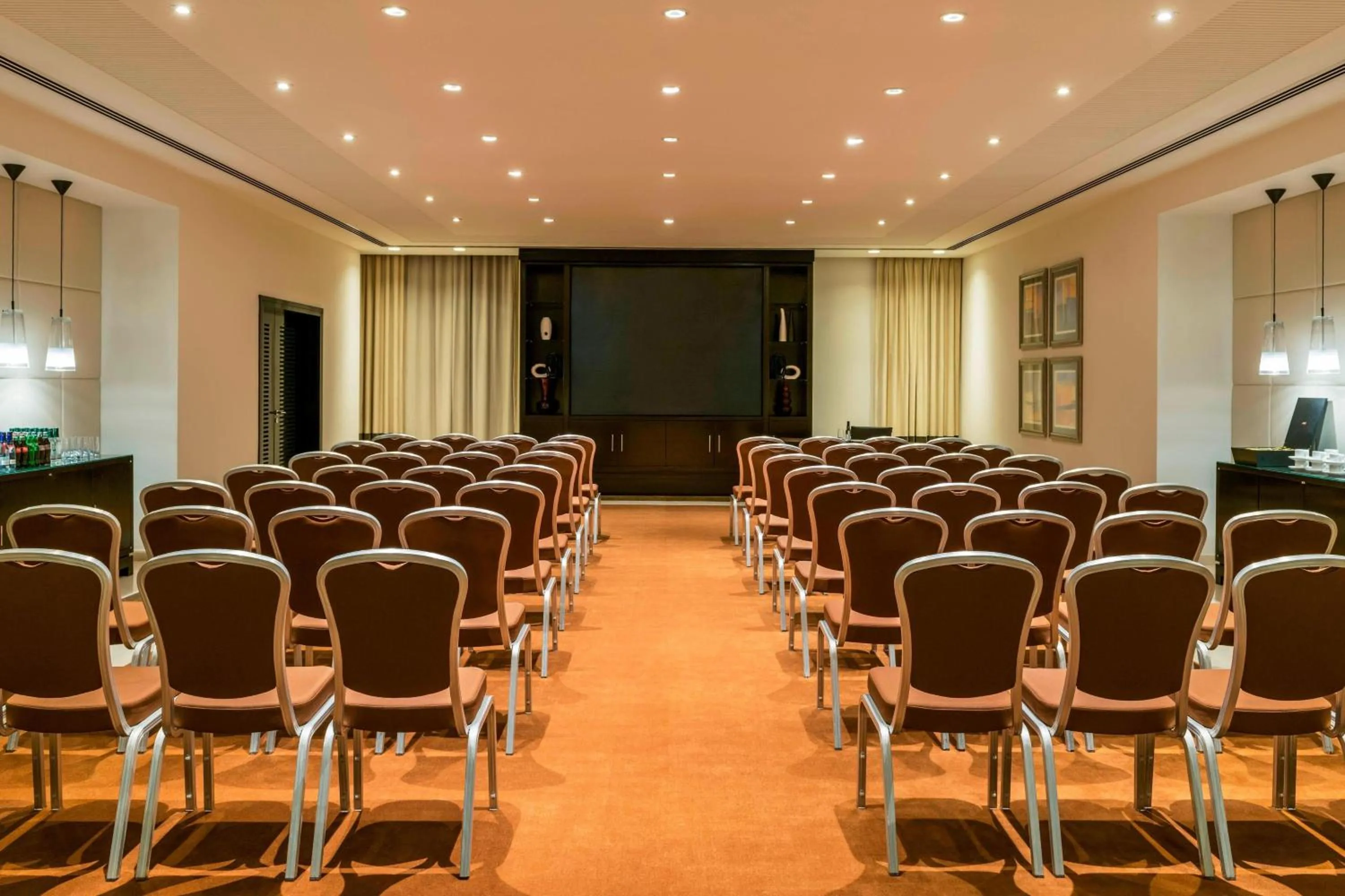 Meeting/conference room in Grosvenor House, a Luxury Collection Hotel, Dubai