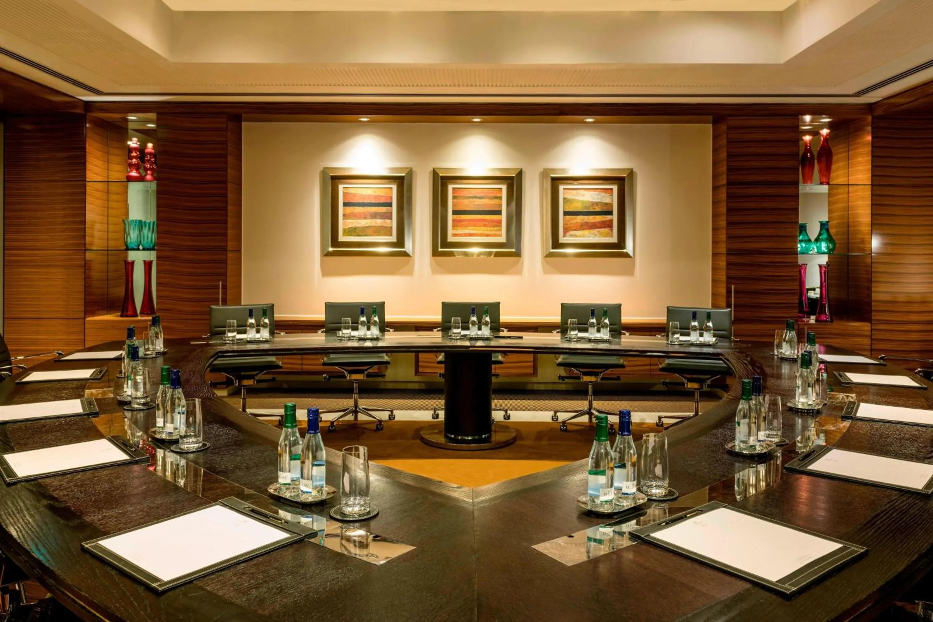Meeting/conference room in Grosvenor House, a Luxury Collection Hotel, Dubai