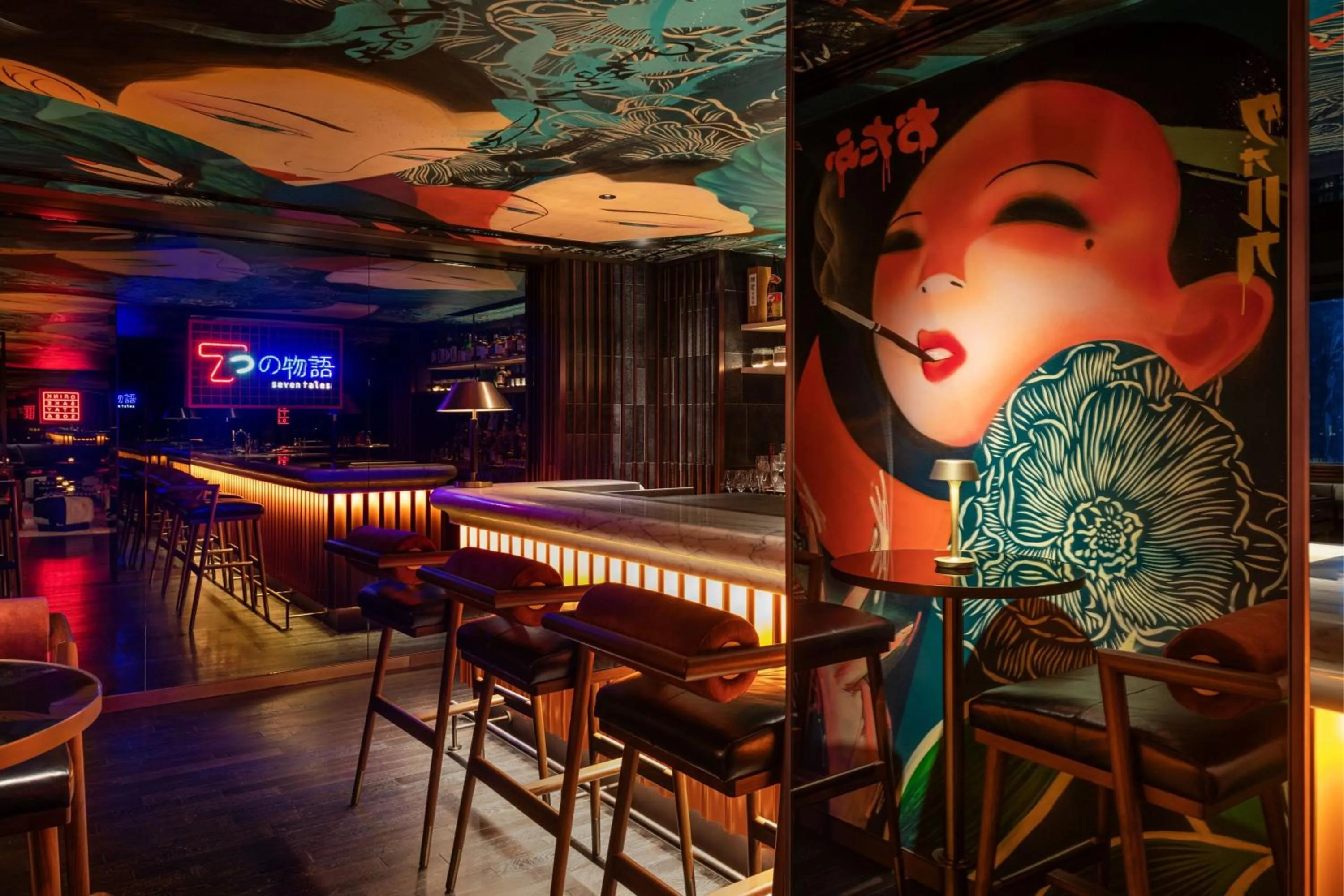 Lounge or bar in Grosvenor House, a Luxury Collection Hotel, Dubai