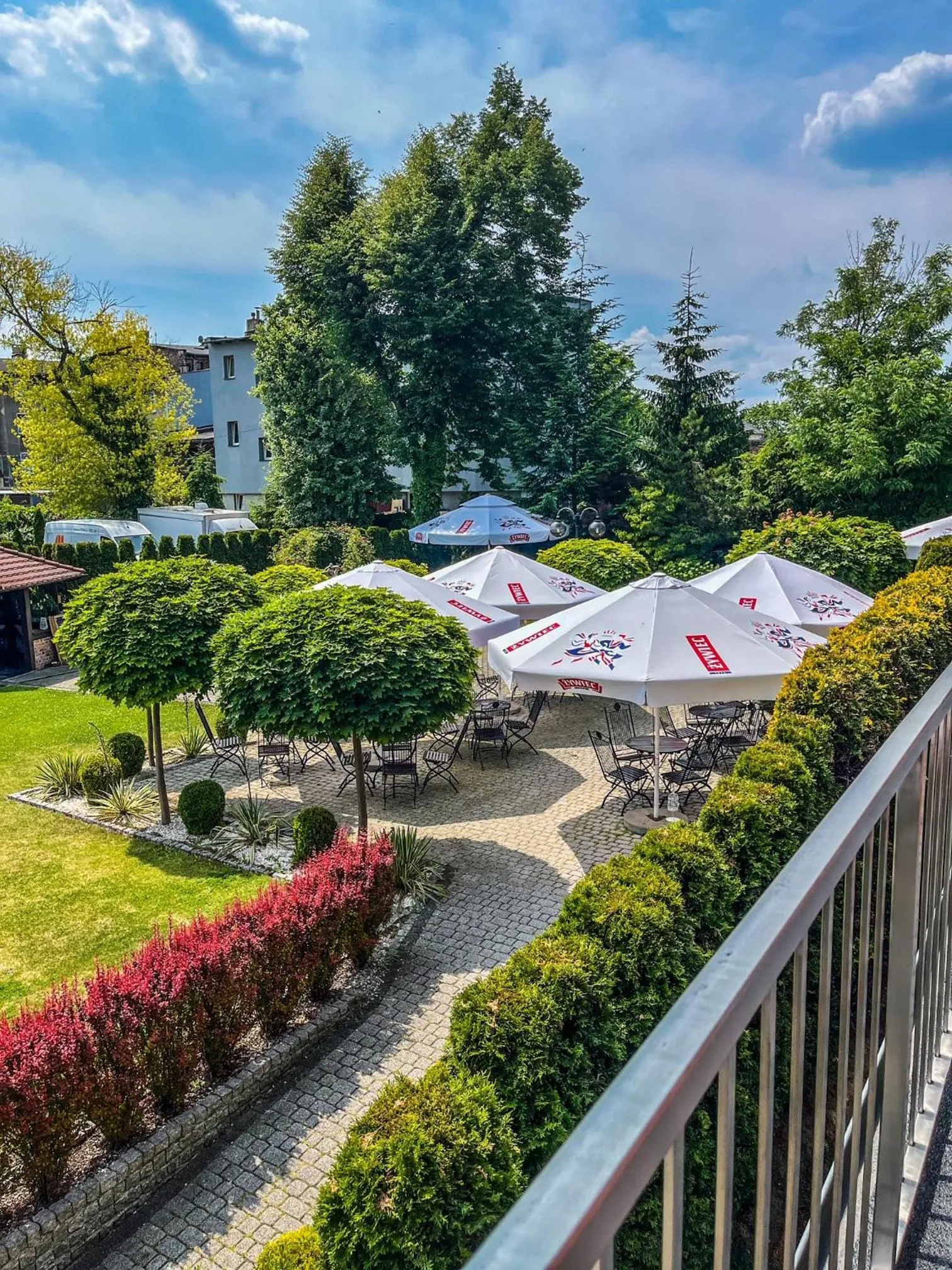 Restaurant/places to eat in Hotel Adria