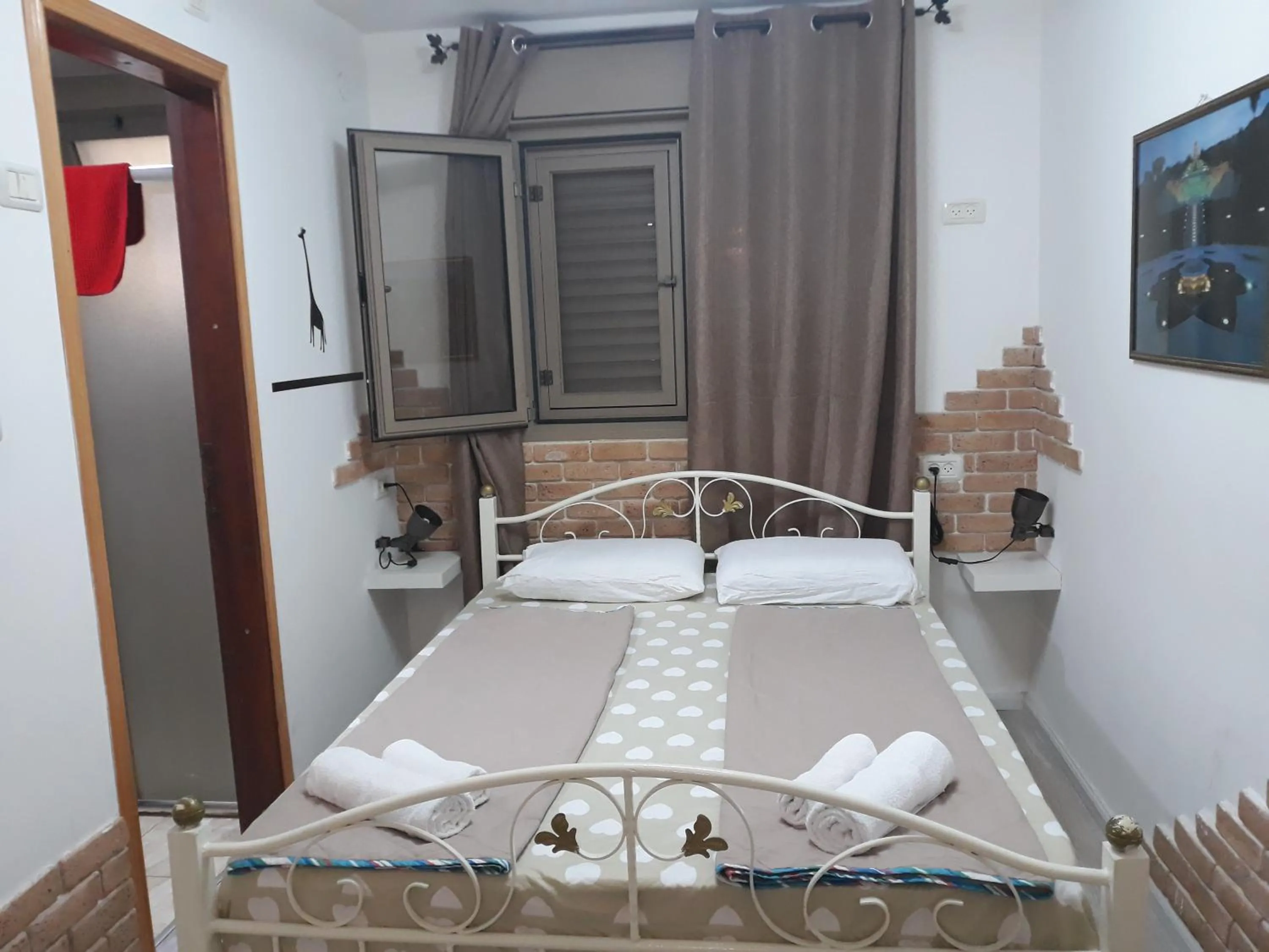 Photo of the whole room, Bed in Tamer Guest house