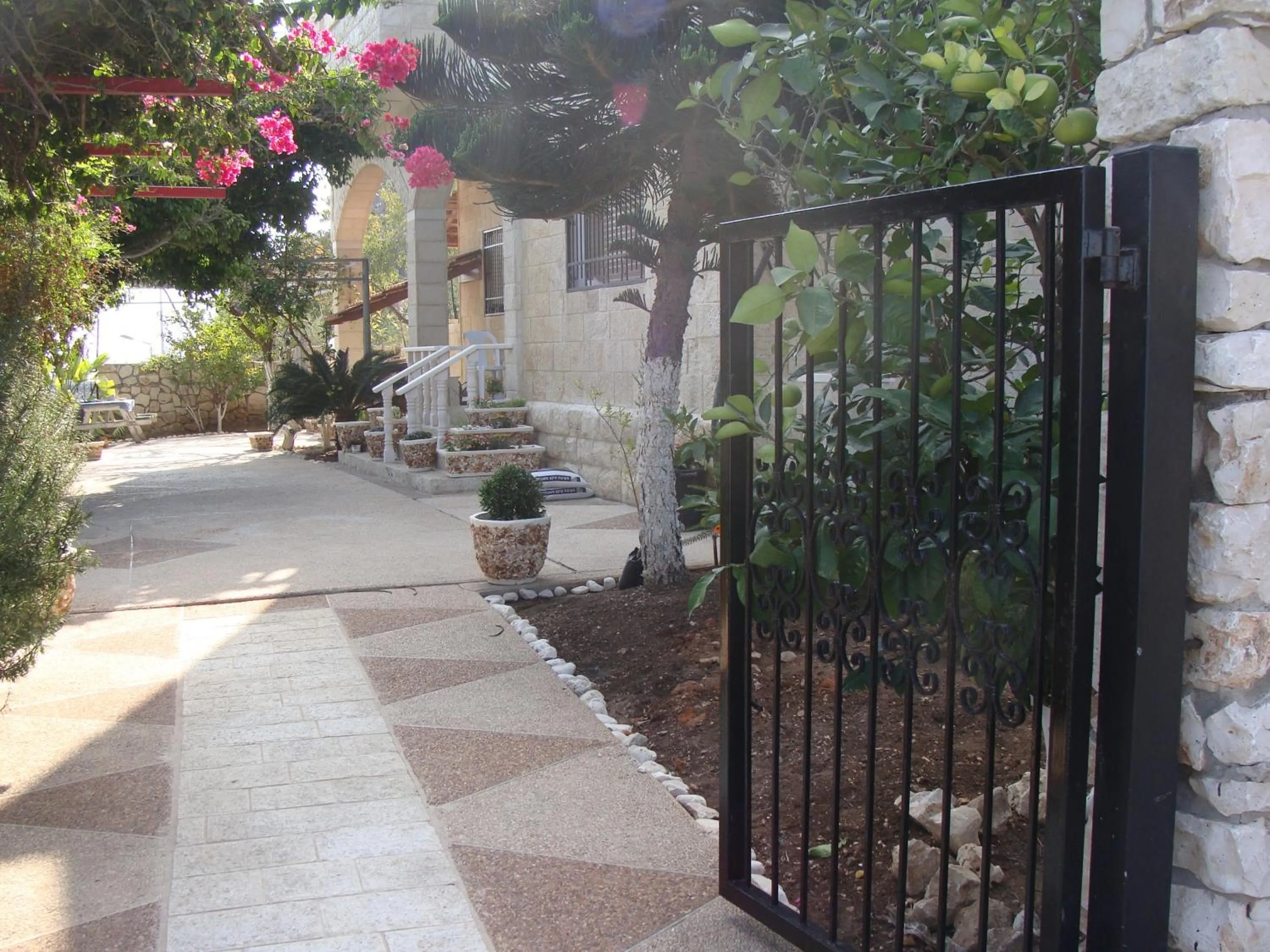 Facade/entrance in Tamer Guest house